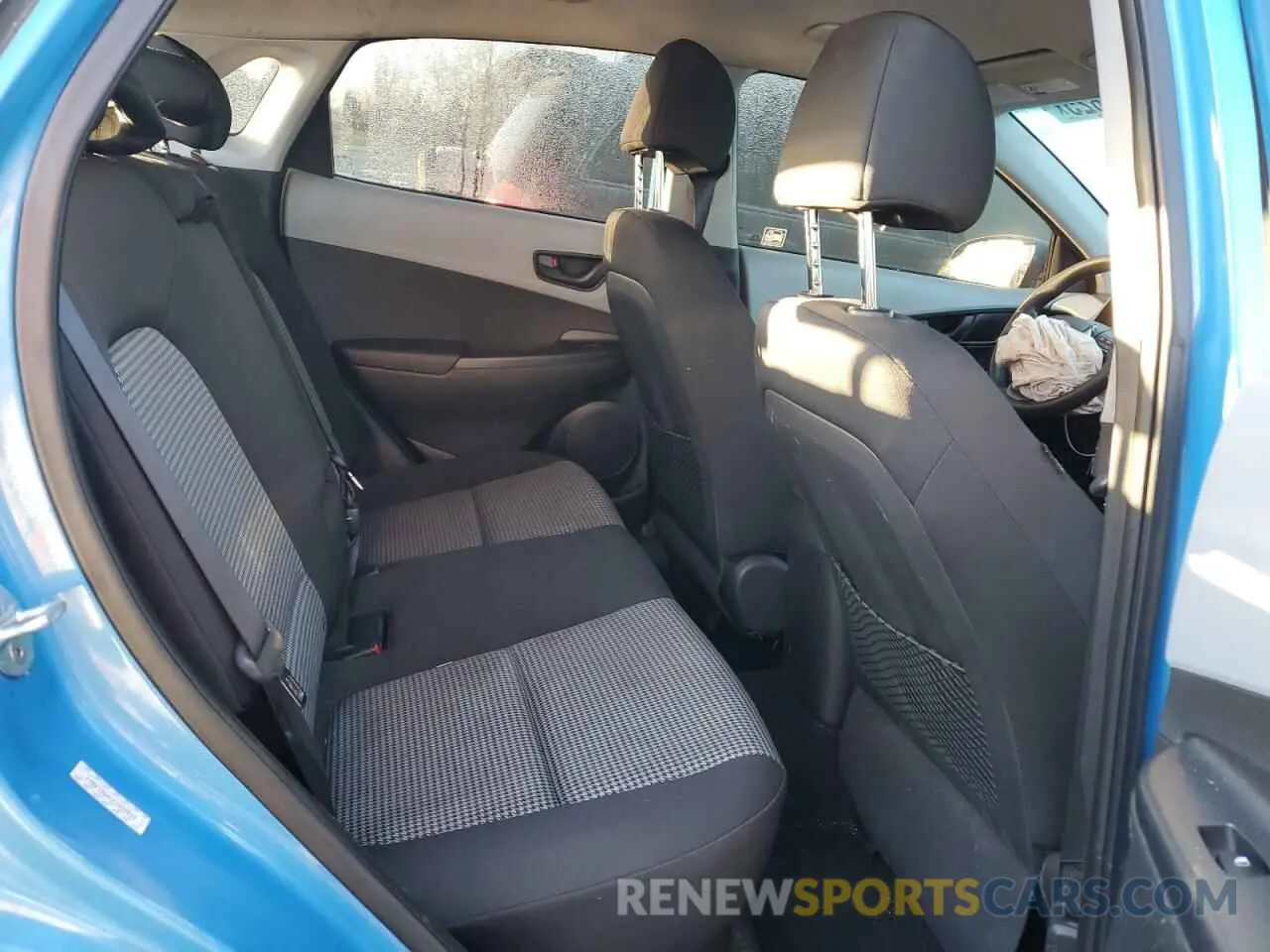 10 Photograph of a damaged car KM8K12AAXKU259529 HYUNDAI KONA 2019