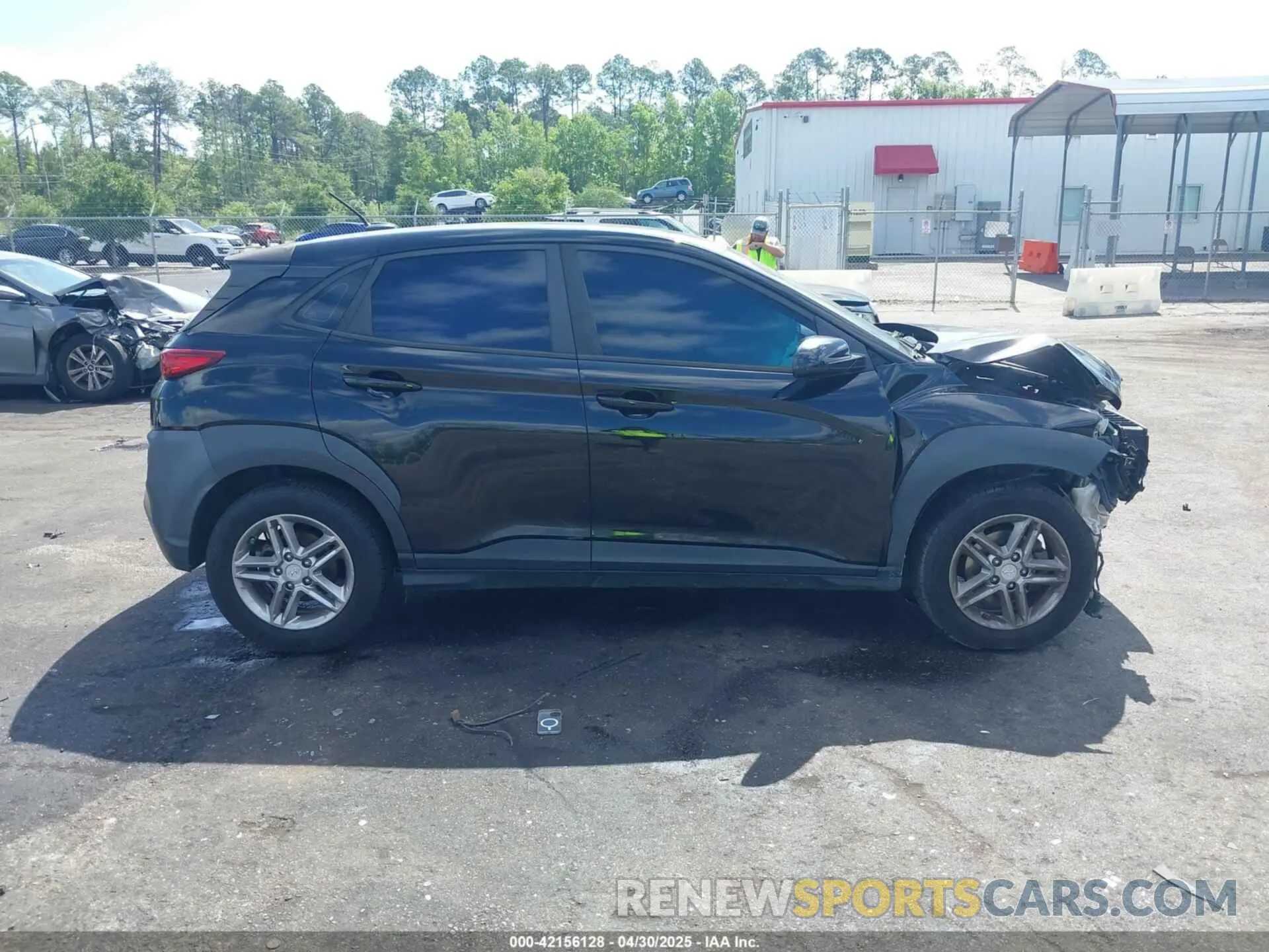 13 Photograph of a damaged car KM8K12AAXKU272197 HYUNDAI KONA 2019