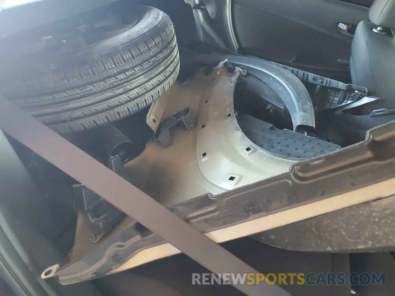 12 Photograph of a damaged car KM8K1CAA0KU279651 HYUNDAI KONA 2019