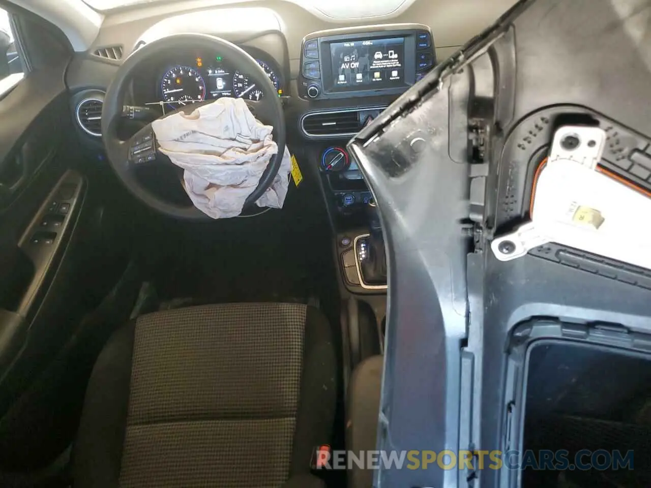 8 Photograph of a damaged car KM8K1CAA0KU279651 HYUNDAI KONA 2019