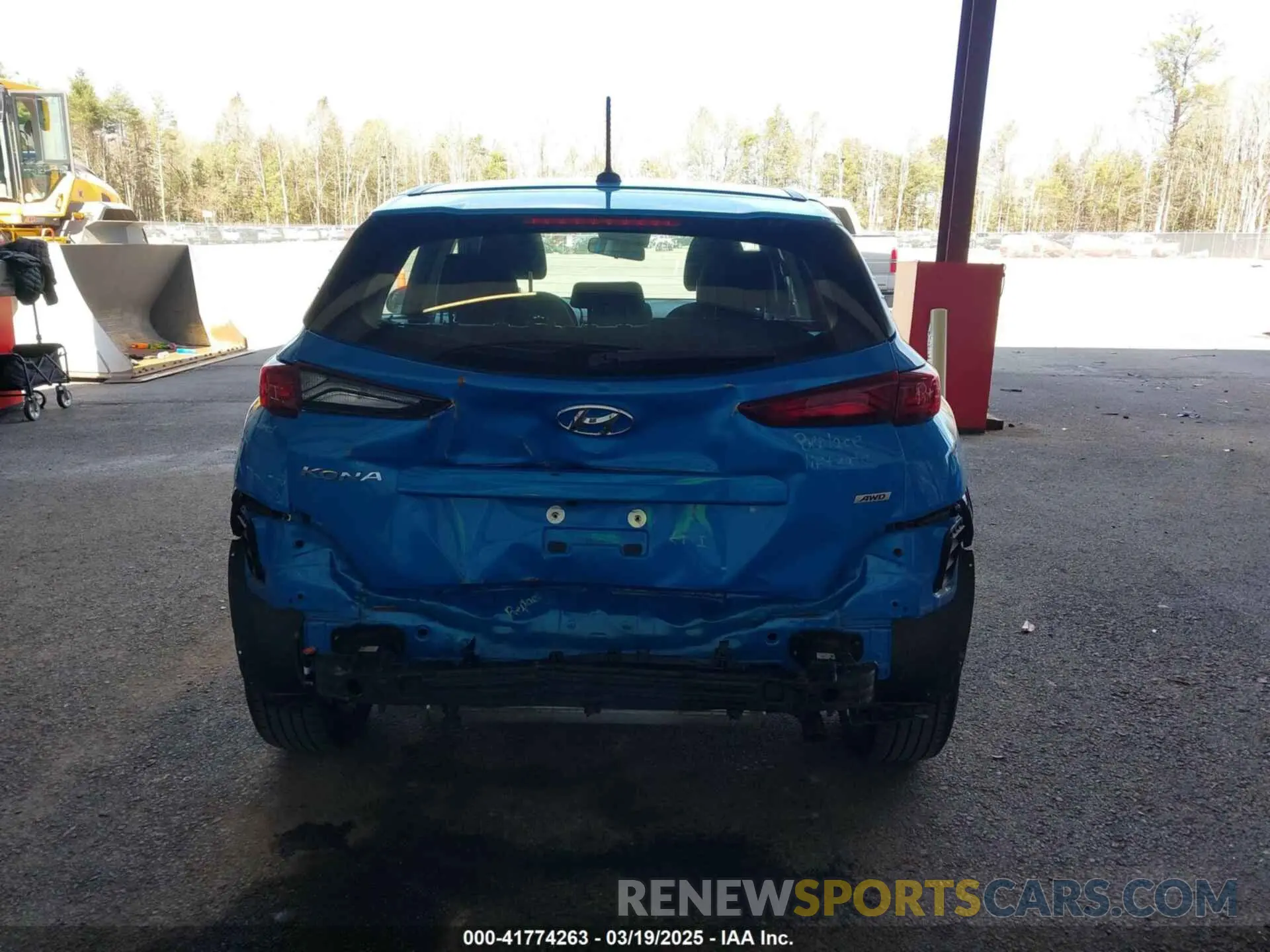 17 Photograph of a damaged car KM8K1CAA0KU337581 HYUNDAI KONA 2019