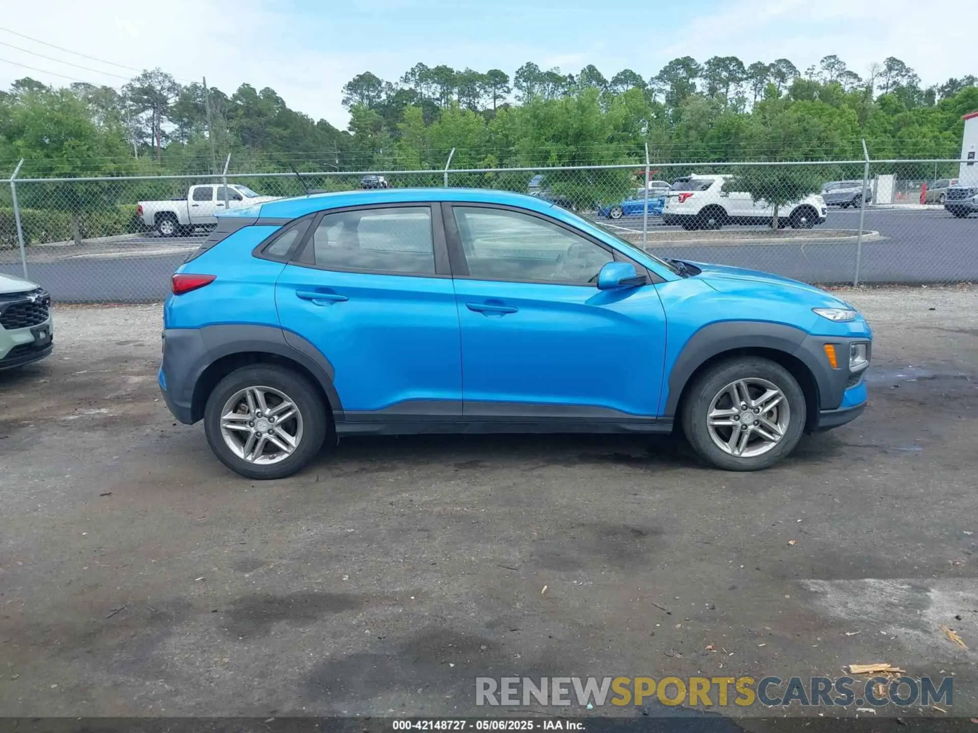 13 Photograph of a damaged car KM8K1CAA1KU256119 HYUNDAI KONA 2019