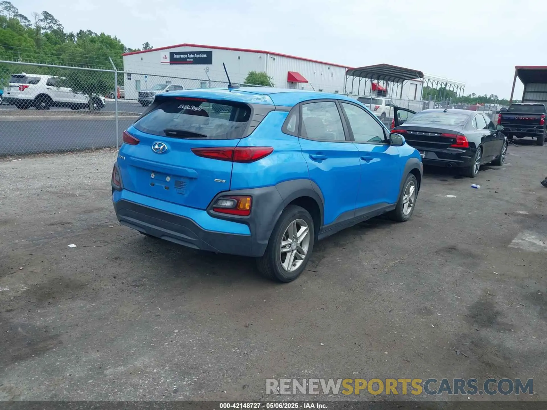 4 Photograph of a damaged car KM8K1CAA1KU256119 HYUNDAI KONA 2019