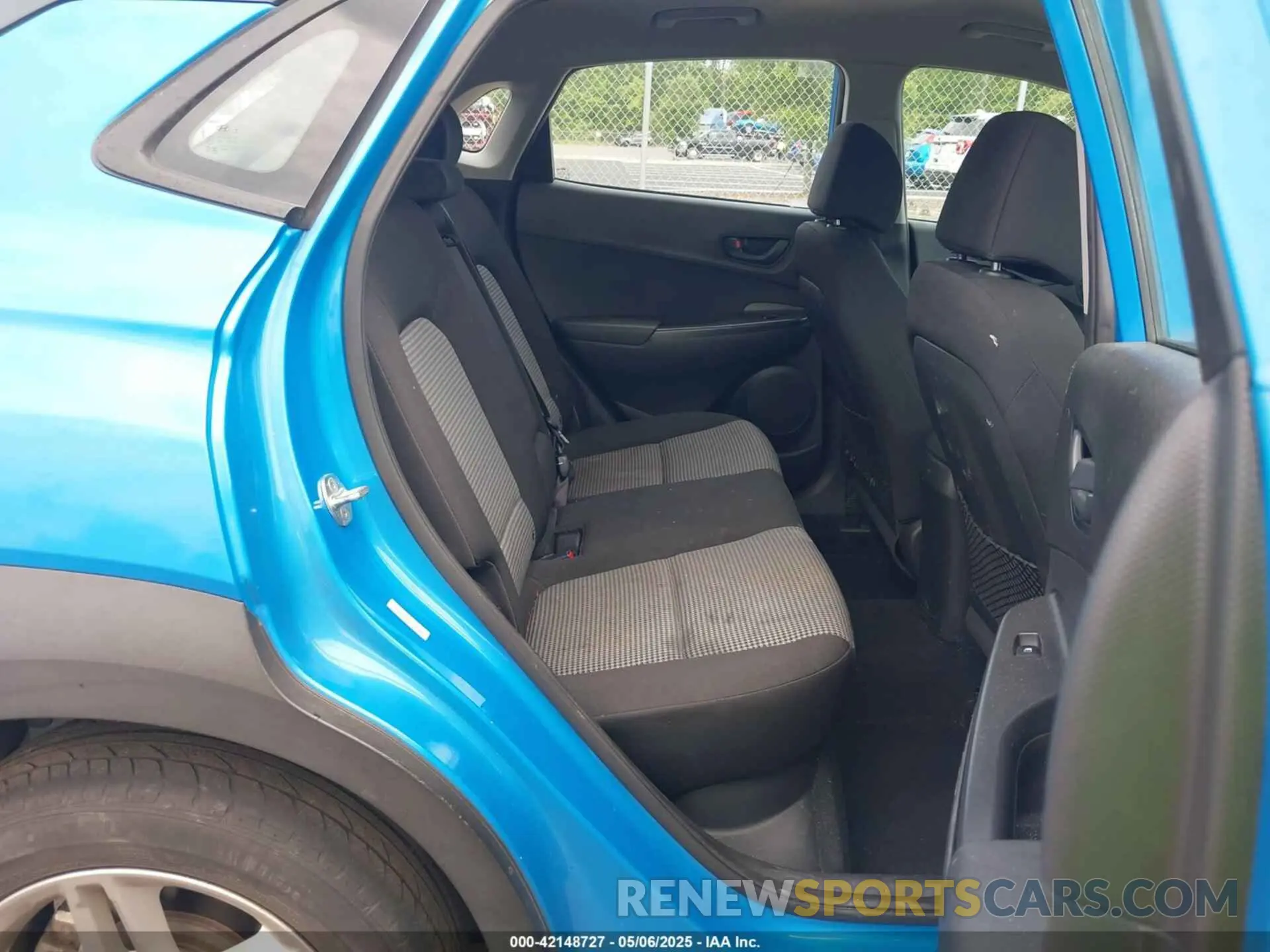 8 Photograph of a damaged car KM8K1CAA1KU256119 HYUNDAI KONA 2019