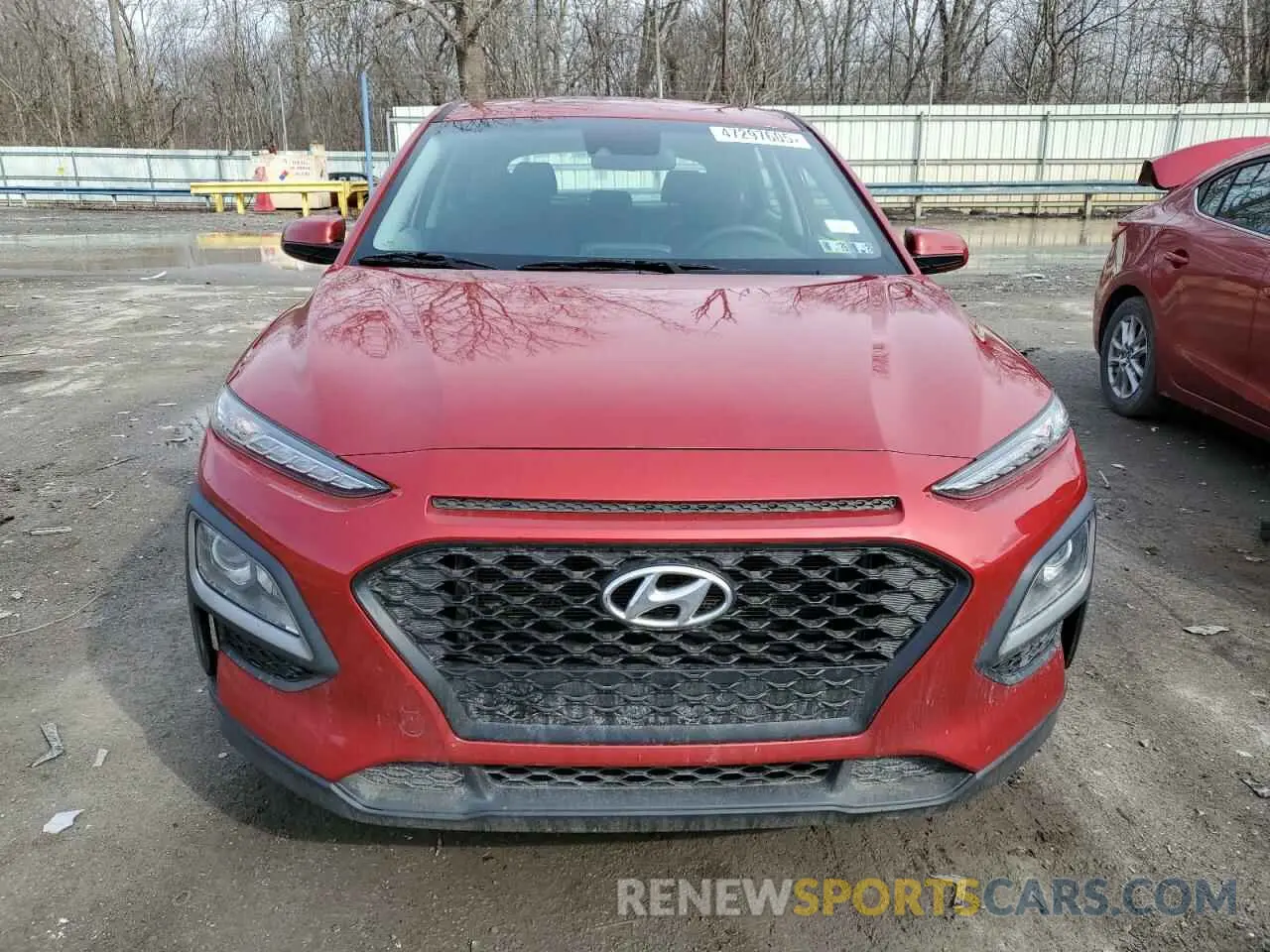 5 Photograph of a damaged car KM8K1CAA1KU300765 HYUNDAI KONA 2019