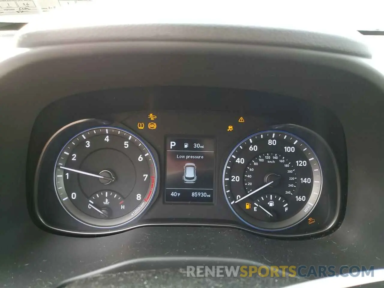 9 Photograph of a damaged car KM8K1CAA1KU300765 HYUNDAI KONA 2019