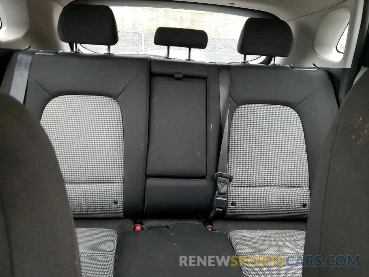10 Photograph of a damaged car KM8K1CAA1KU308753 HYUNDAI KONA 2019