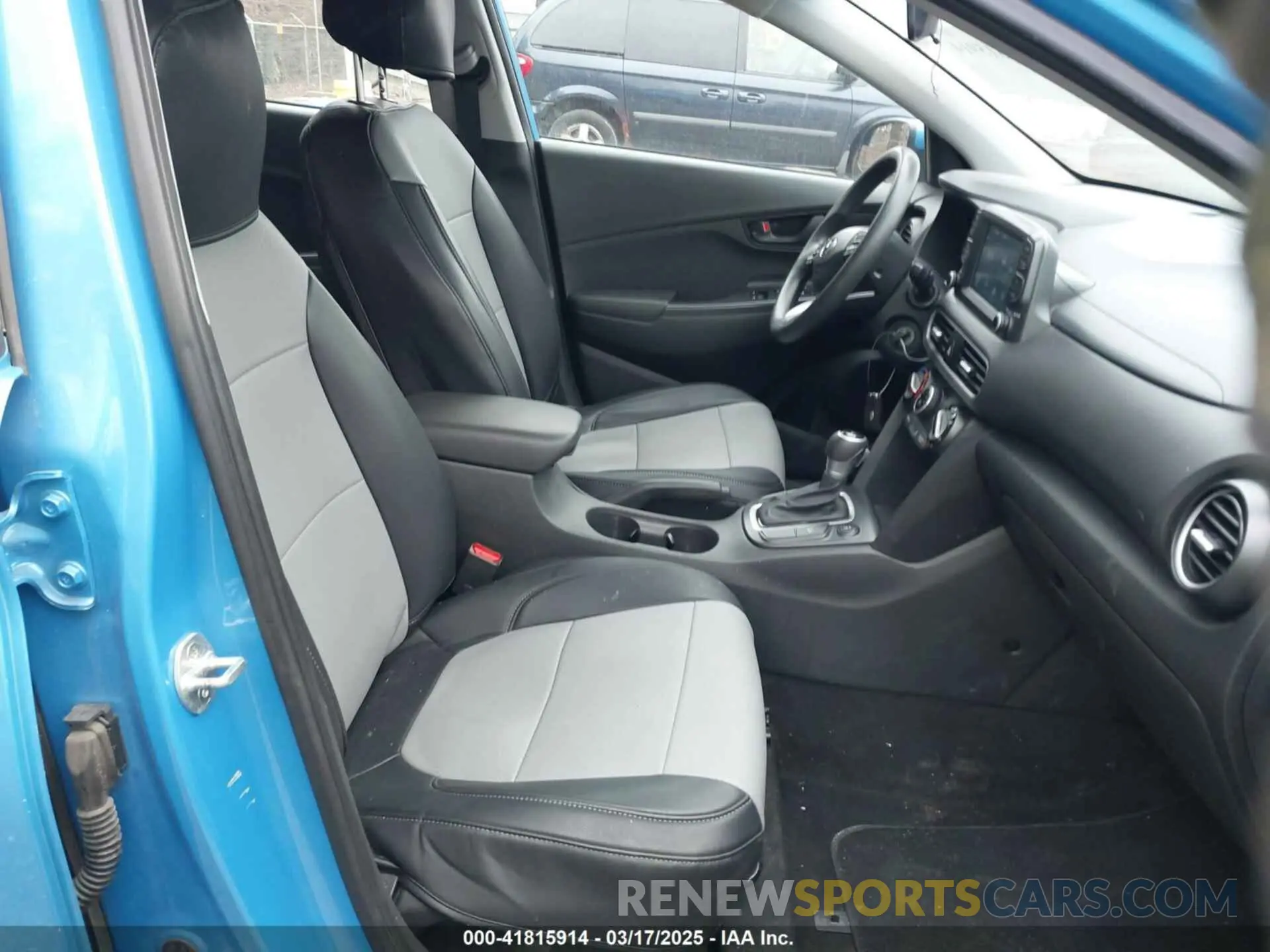 5 Photograph of a damaged car KM8K1CAA2KU300600 HYUNDAI KONA 2019