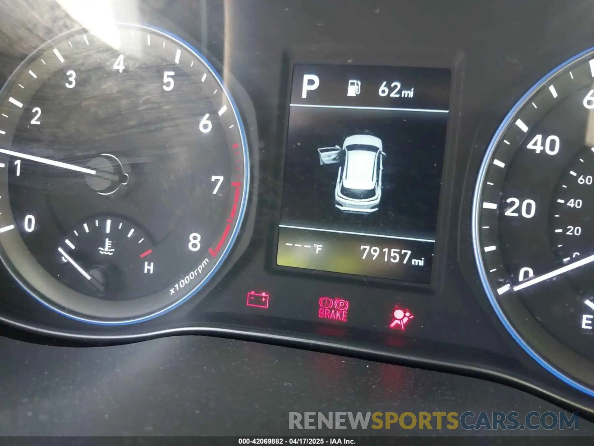 16 Photograph of a damaged car KM8K1CAA3KU340152 HYUNDAI KONA 2019