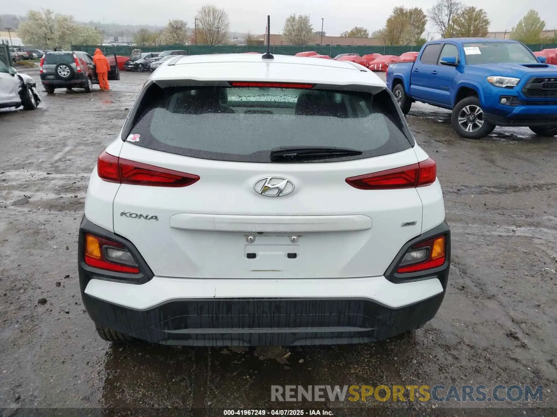 17 Photograph of a damaged car KM8K1CAA3KU365164 HYUNDAI KONA 2019