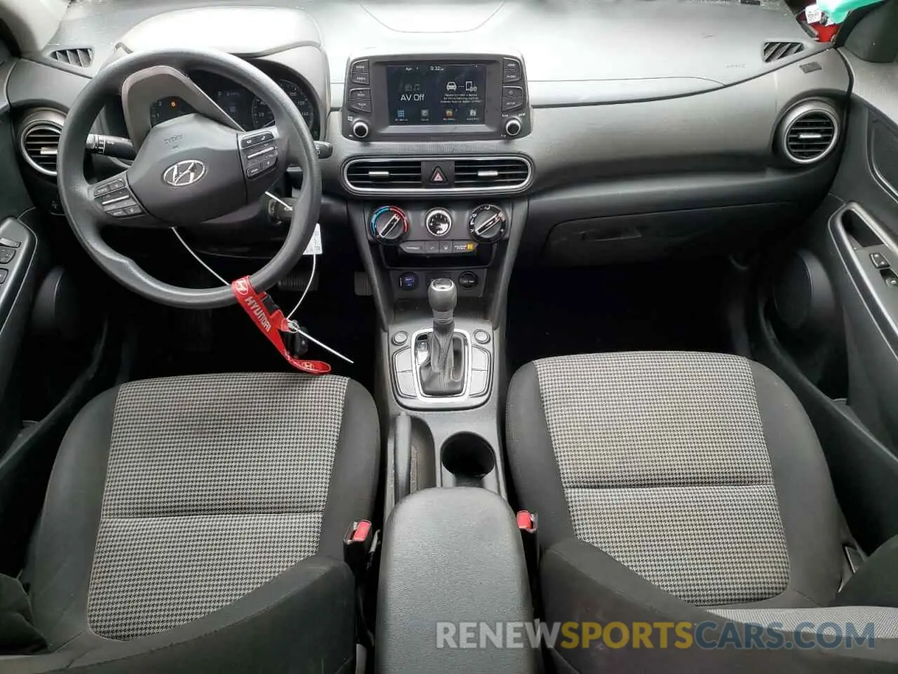 8 Photograph of a damaged car KM8K1CAA7KU289349 HYUNDAI KONA 2019