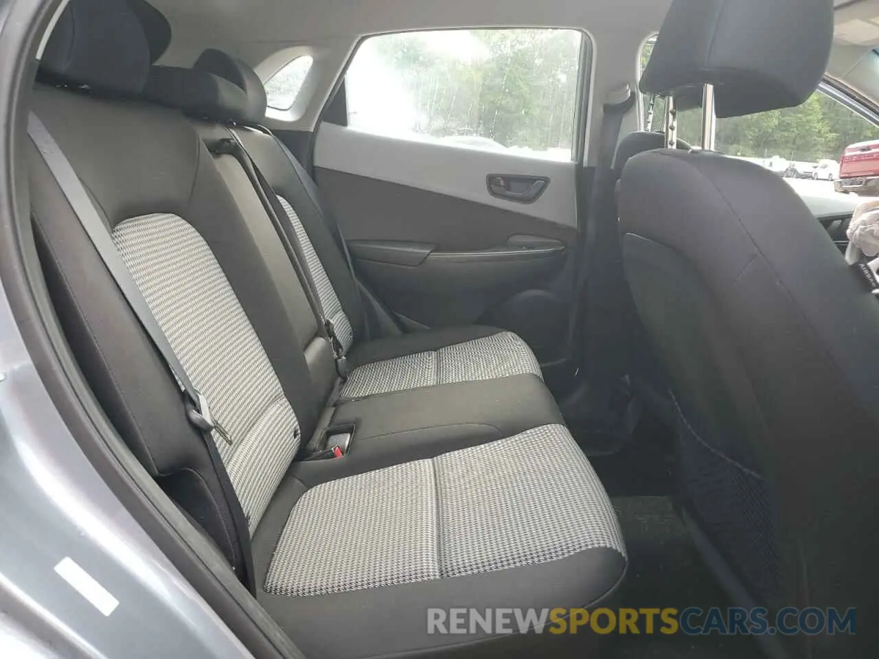10 Photograph of a damaged car KM8K1CAA7KU292848 HYUNDAI KONA 2019