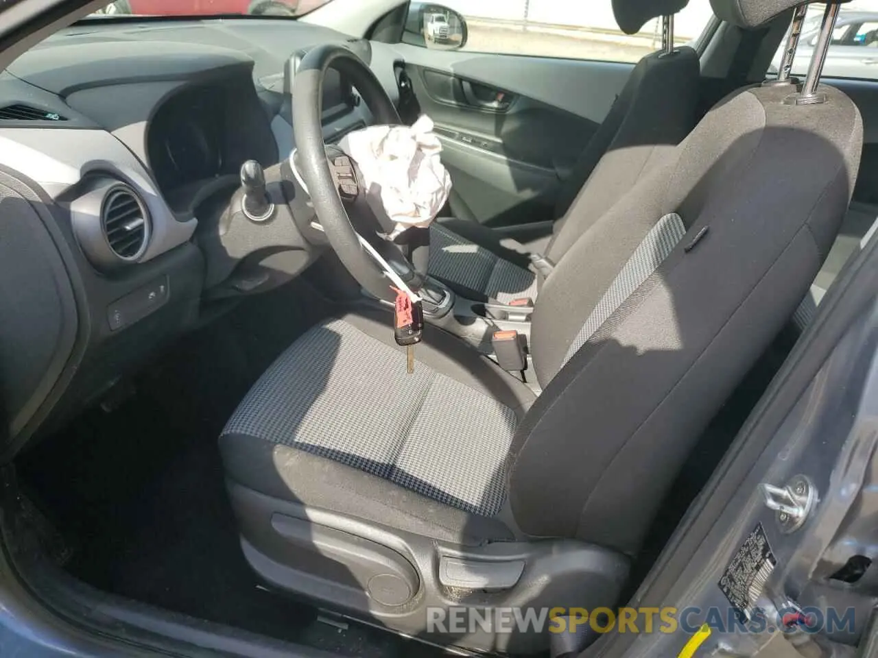 7 Photograph of a damaged car KM8K1CAA7KU292848 HYUNDAI KONA 2019