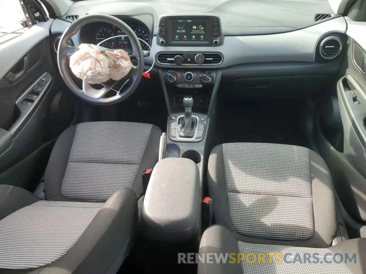 8 Photograph of a damaged car KM8K1CAA7KU292848 HYUNDAI KONA 2019
