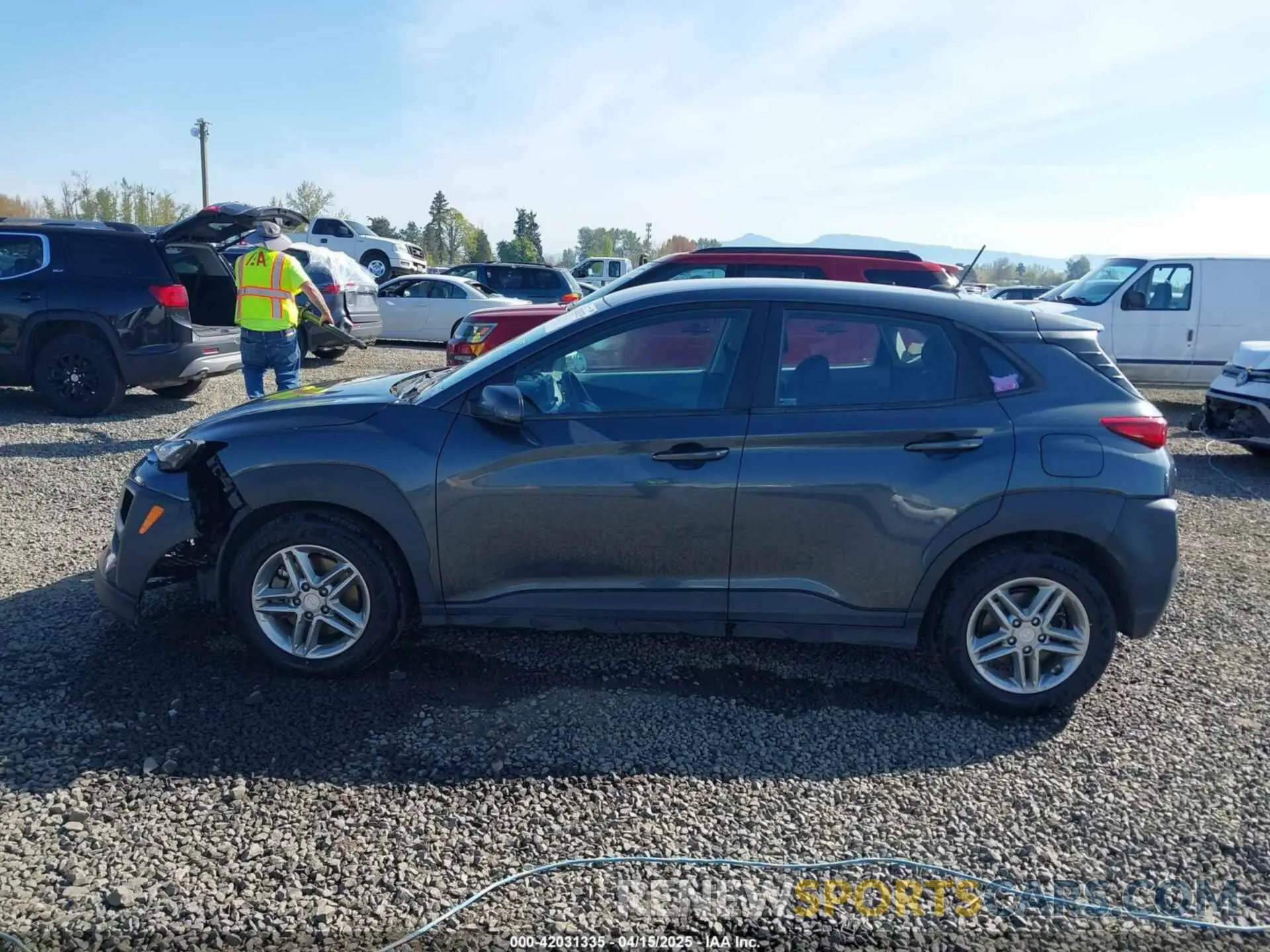 14 Photograph of a damaged car KM8K1CAA8KU288114 HYUNDAI KONA 2019