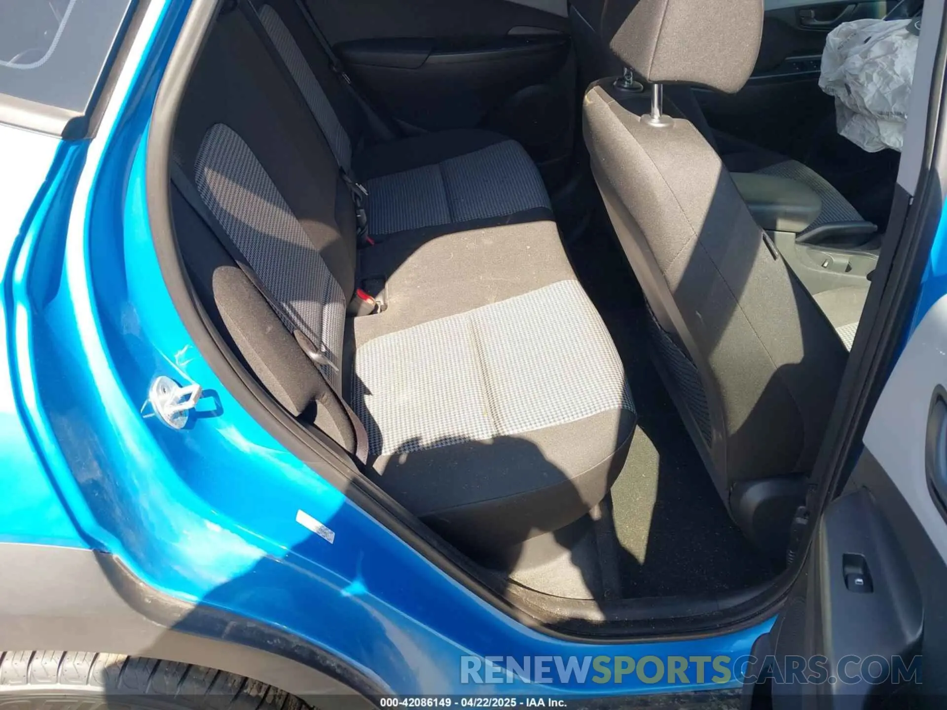8 Photograph of a damaged car KM8K1CAA8KU355021 HYUNDAI KONA 2019