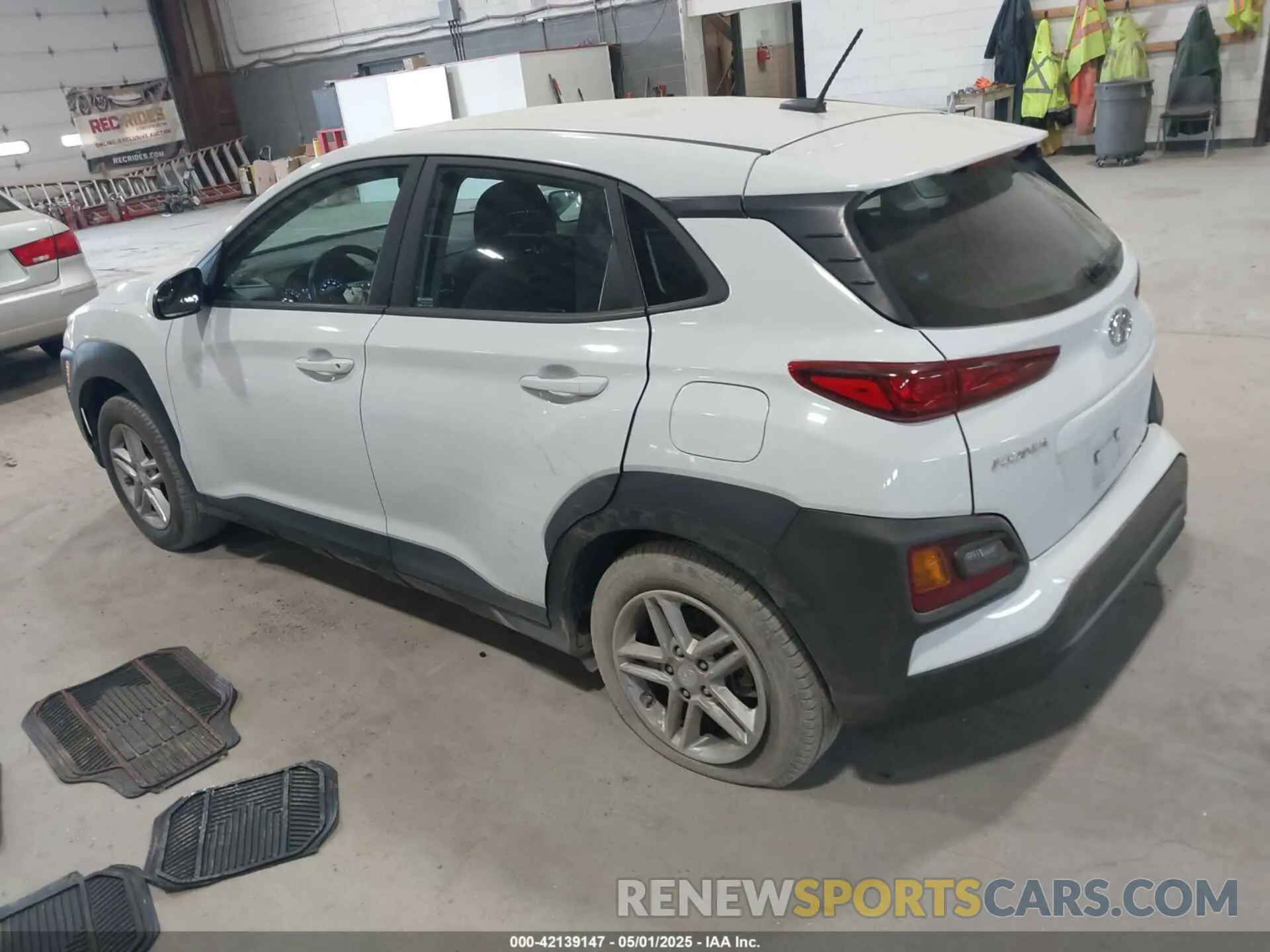 3 Photograph of a damaged car KM8K1CAA9KU216838 HYUNDAI KONA 2019