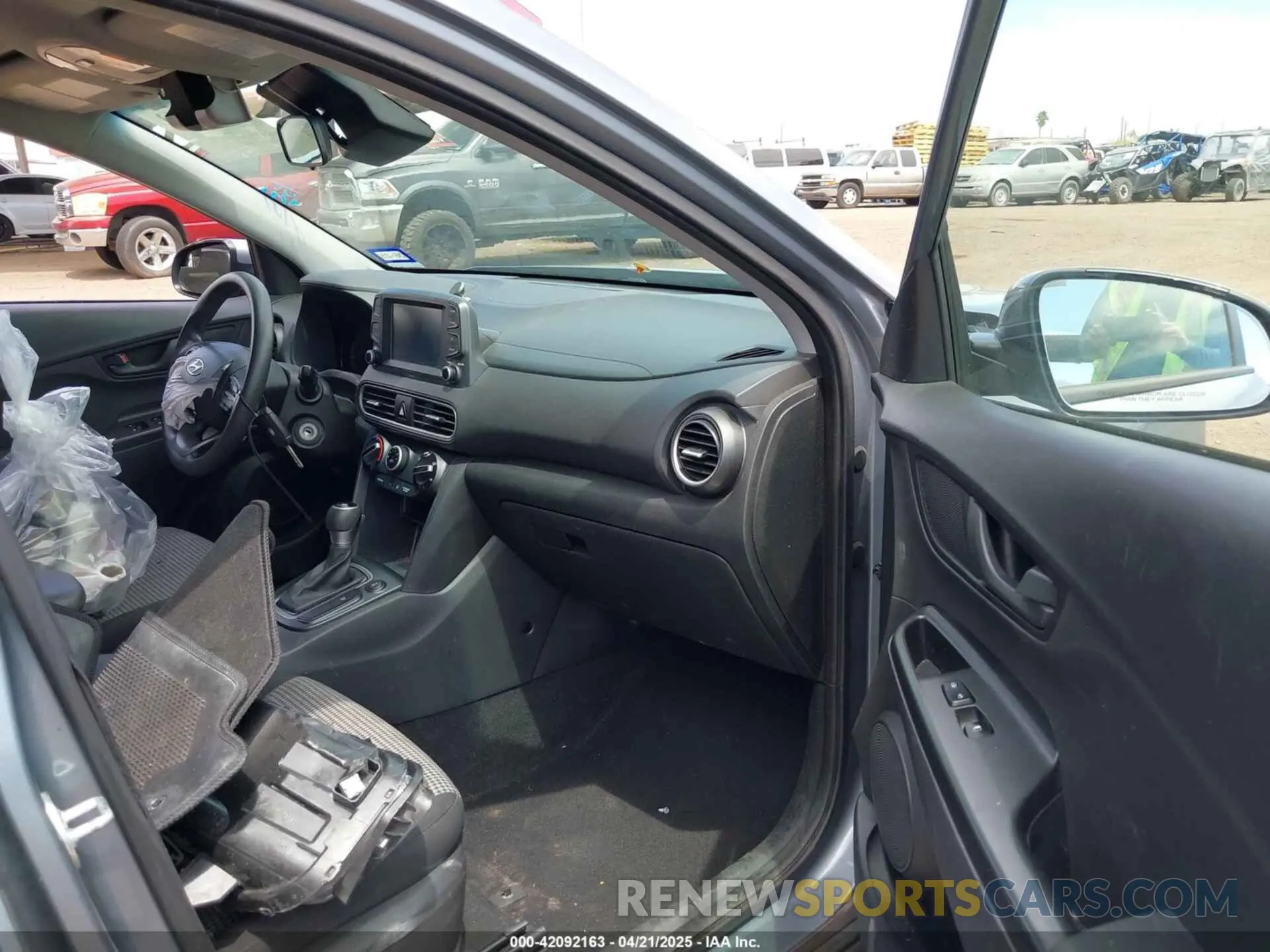 5 Photograph of a damaged car KM8K1CAAXKU249380 HYUNDAI KONA 2019