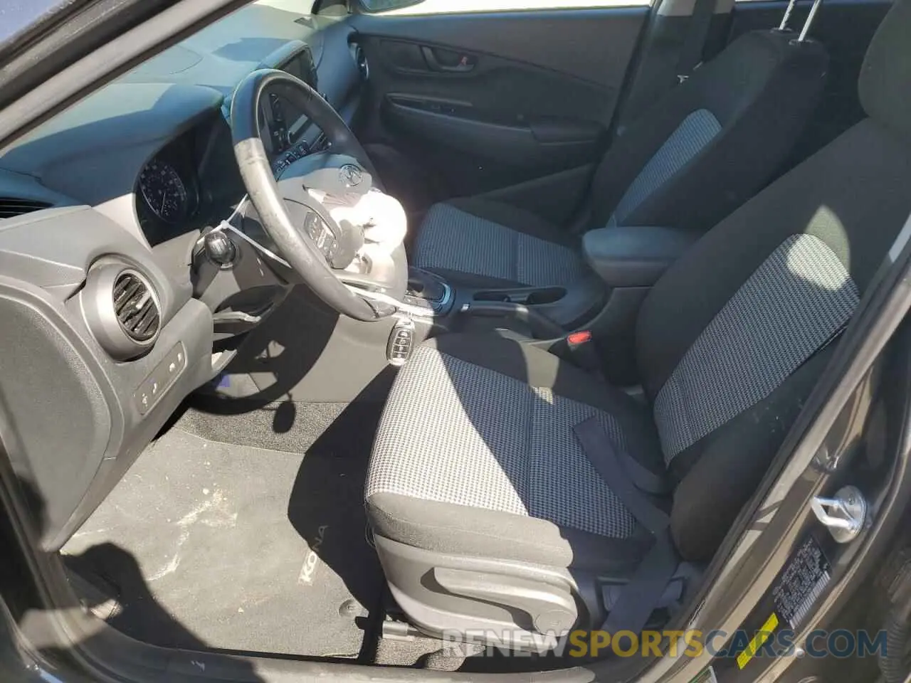 7 Photograph of a damaged car KM8K22AA1KU396100 HYUNDAI KONA 2019