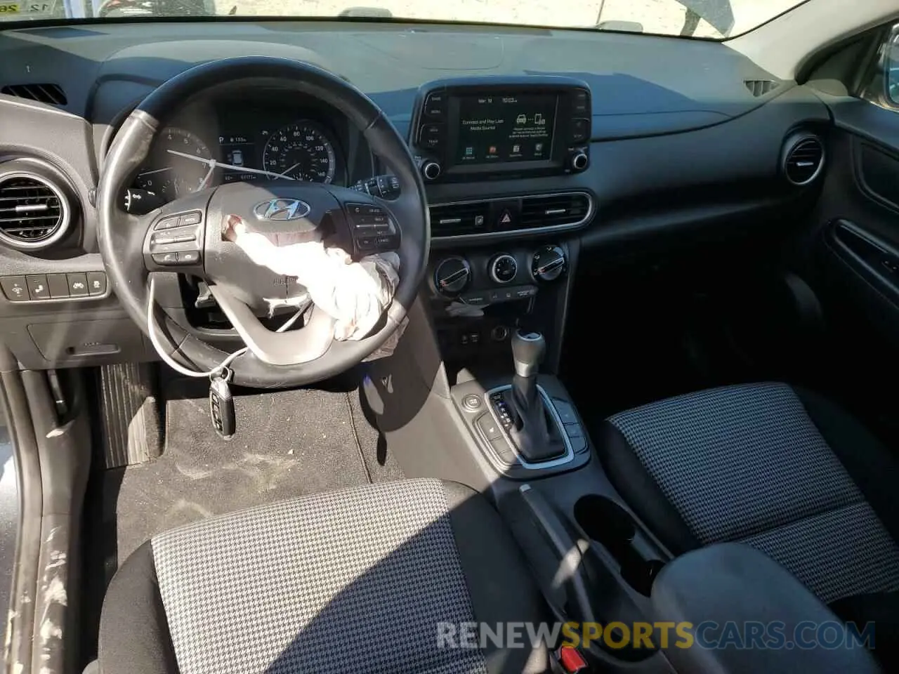 8 Photograph of a damaged car KM8K22AA1KU396100 HYUNDAI KONA 2019