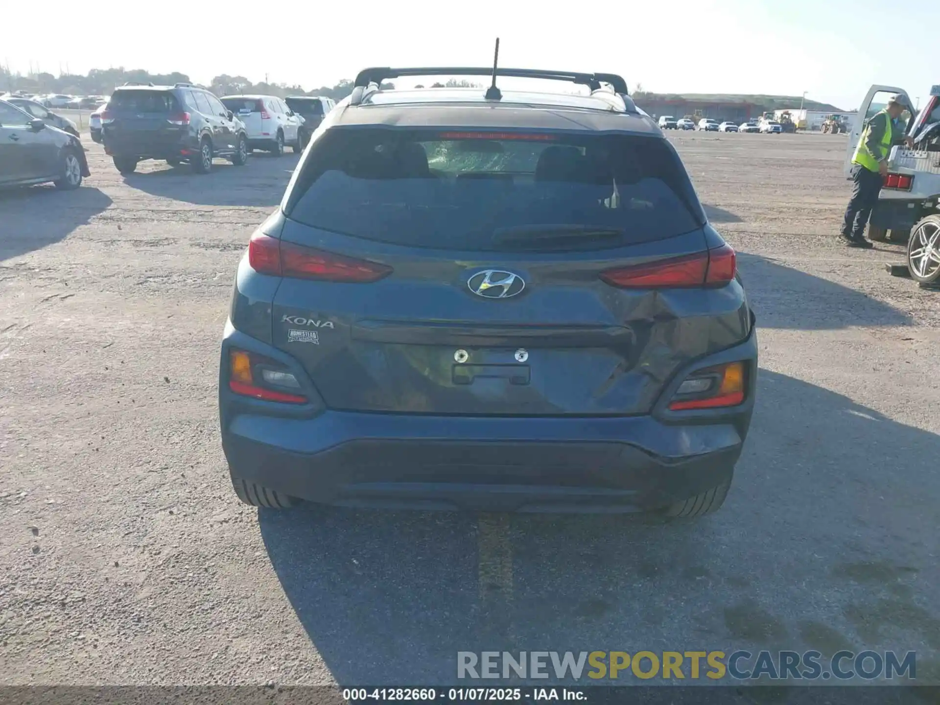 17 Photograph of a damaged car KM8K22AA3KU293163 HYUNDAI KONA 2019