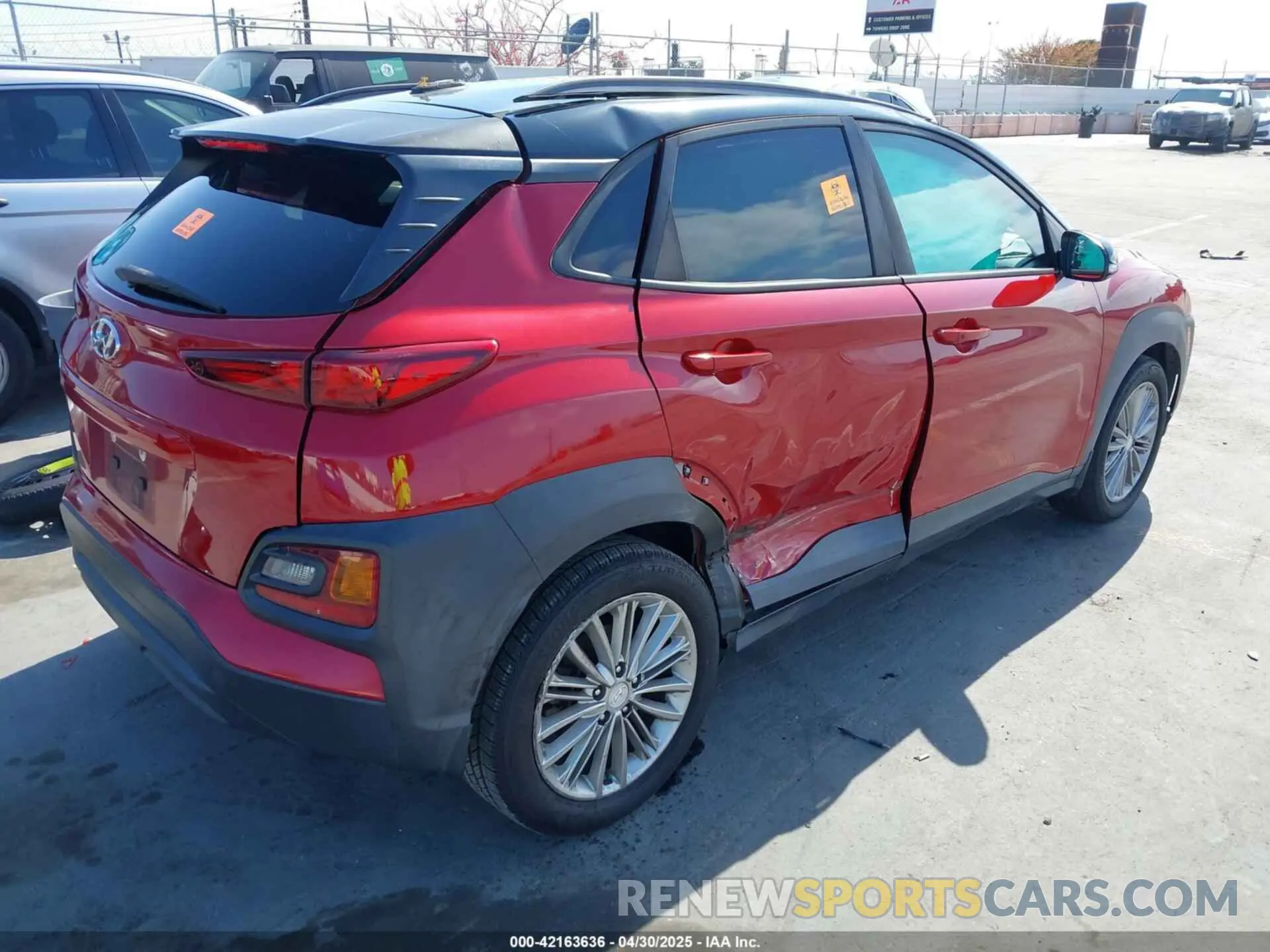 4 Photograph of a damaged car KM8K22AA3KU396020 HYUNDAI KONA 2019