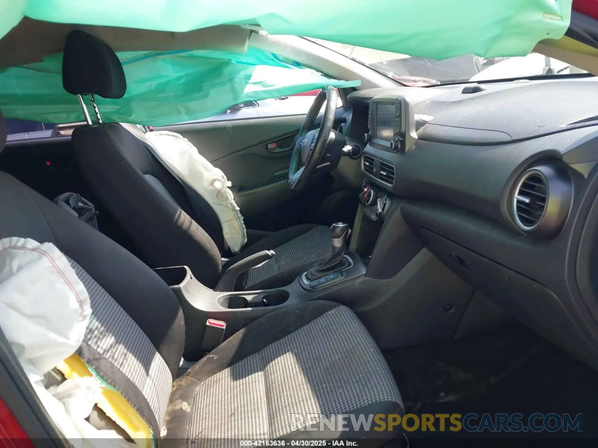 5 Photograph of a damaged car KM8K22AA3KU396020 HYUNDAI KONA 2019
