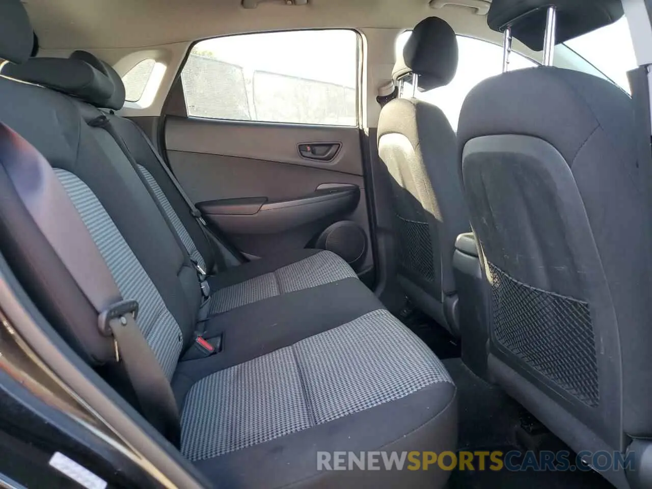 10 Photograph of a damaged car KM8K22AA5KU264361 HYUNDAI KONA 2019