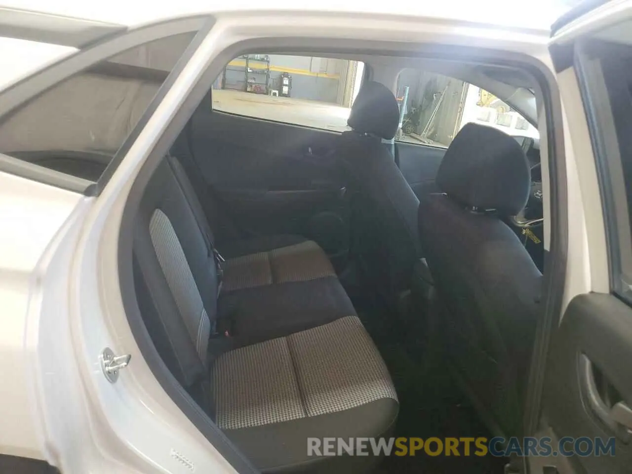 10 Photograph of a damaged car KM8K22AA8KU224579 HYUNDAI KONA 2019