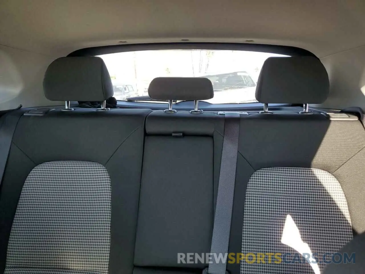 10 Photograph of a damaged car KM8K22AA9KU354998 HYUNDAI KONA 2019