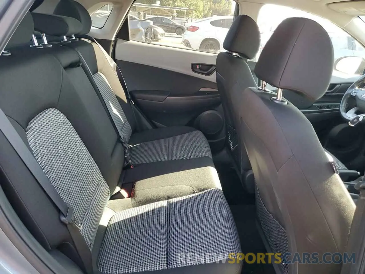 11 Photograph of a damaged car KM8K22AA9KU354998 HYUNDAI KONA 2019