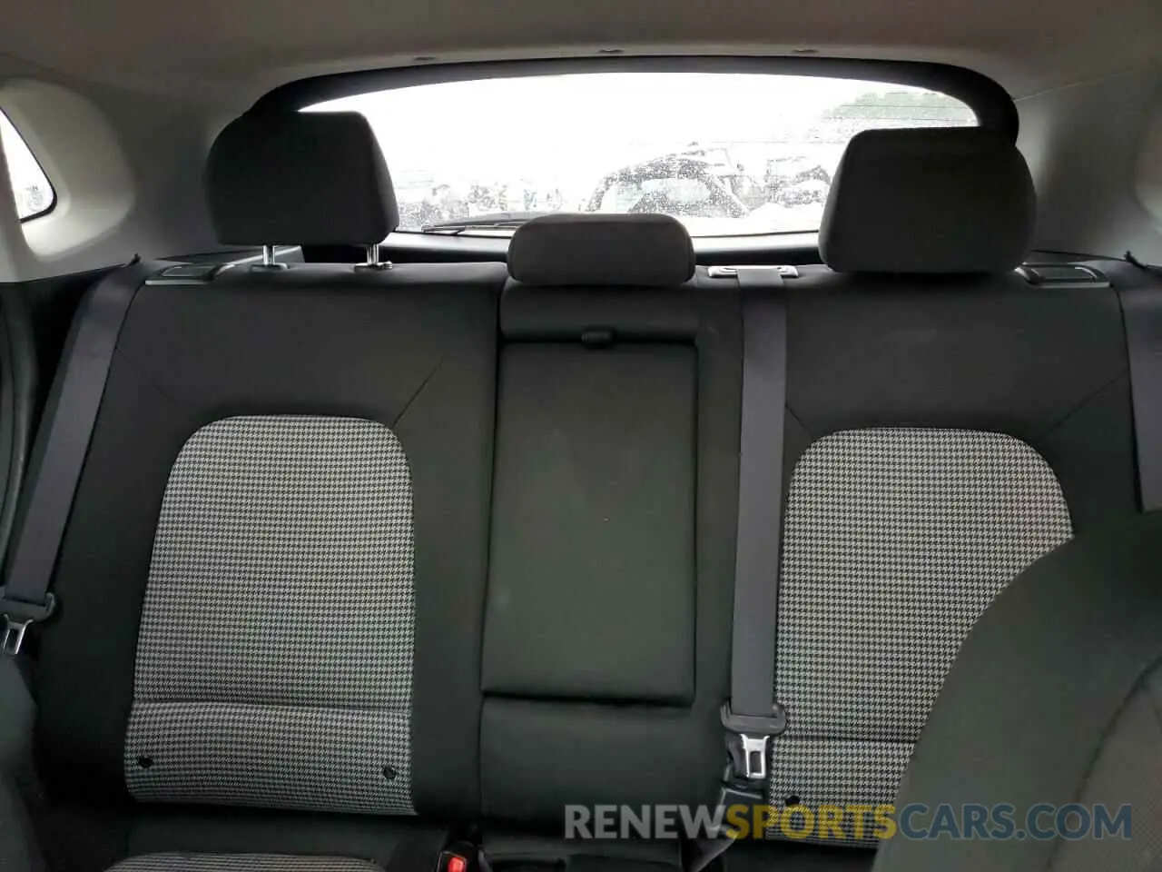 10 Photograph of a damaged car KM8K22AAXKU347316 HYUNDAI KONA 2019