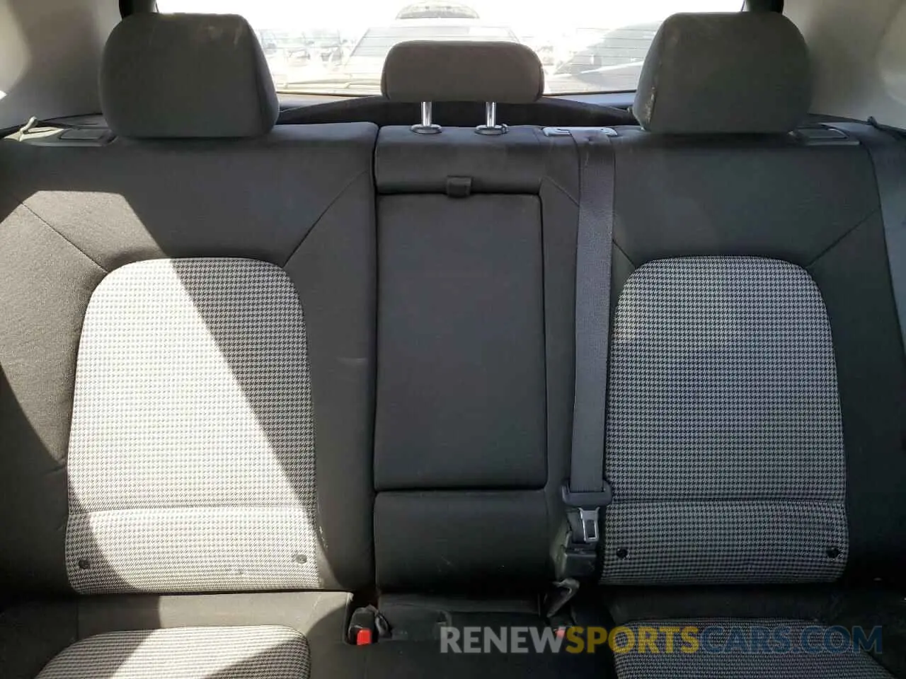 10 Photograph of a damaged car KM8K22AAXKU395236 HYUNDAI KONA 2019