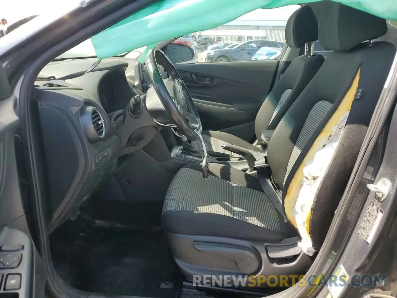 7 Photograph of a damaged car KM8K2CAA0KU198310 HYUNDAI KONA 2019