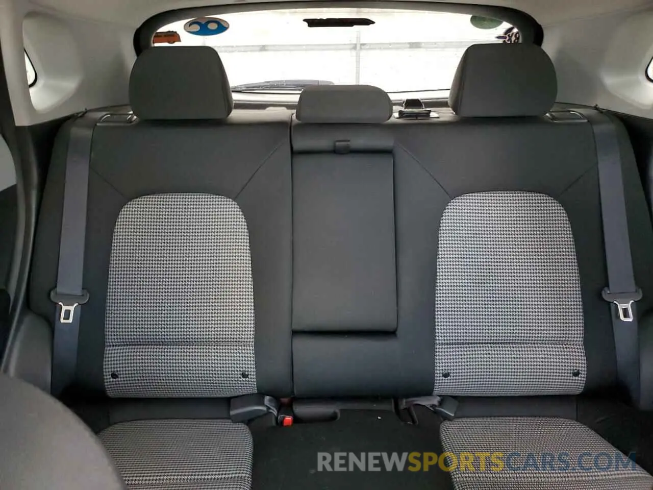 10 Photograph of a damaged car KM8K2CAA0KU347895 HYUNDAI KONA 2019