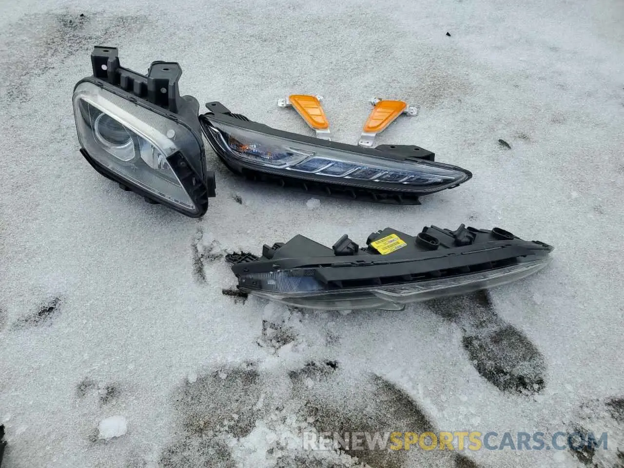 15 Photograph of a damaged car KM8K2CAA0KU347895 HYUNDAI KONA 2019