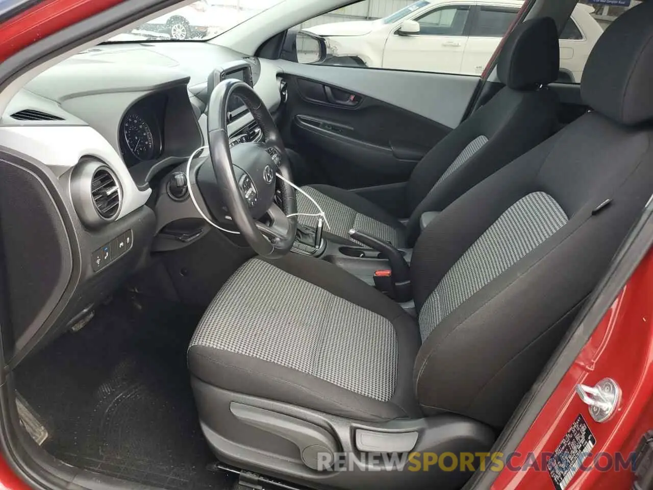 7 Photograph of a damaged car KM8K2CAA0KU347895 HYUNDAI KONA 2019