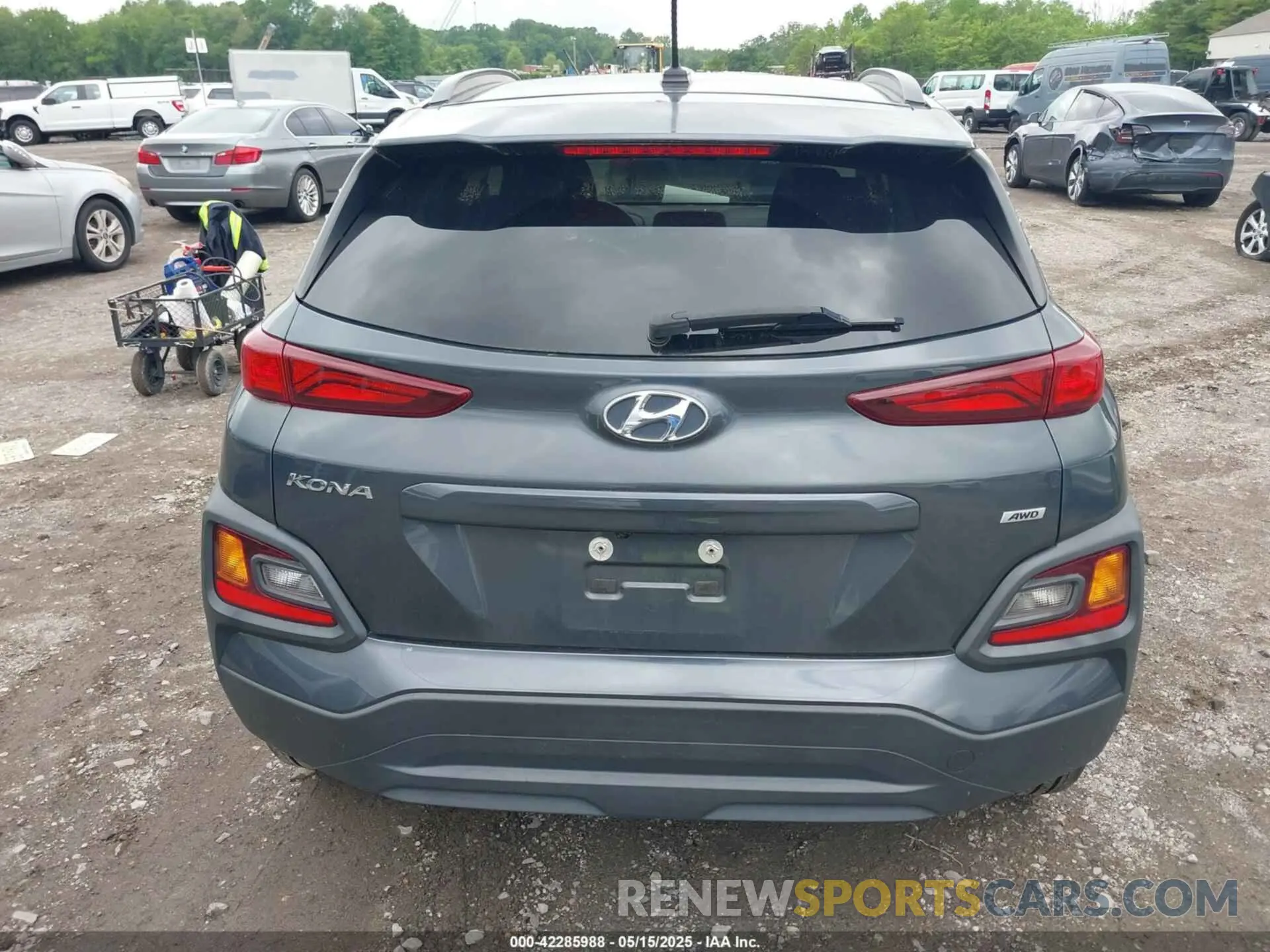 16 Photograph of a damaged car KM8K2CAA0KU368763 HYUNDAI KONA 2019