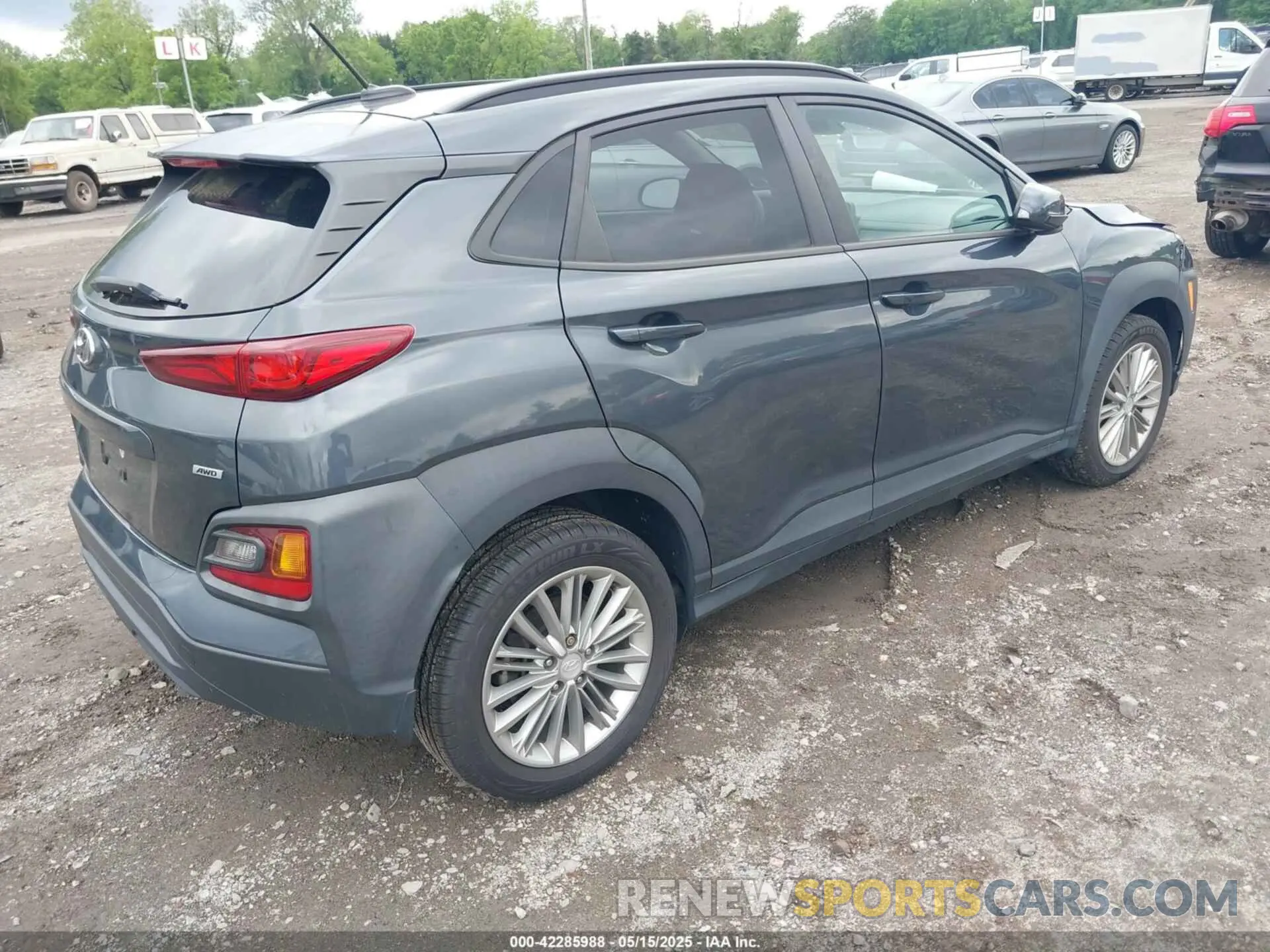 4 Photograph of a damaged car KM8K2CAA0KU368763 HYUNDAI KONA 2019