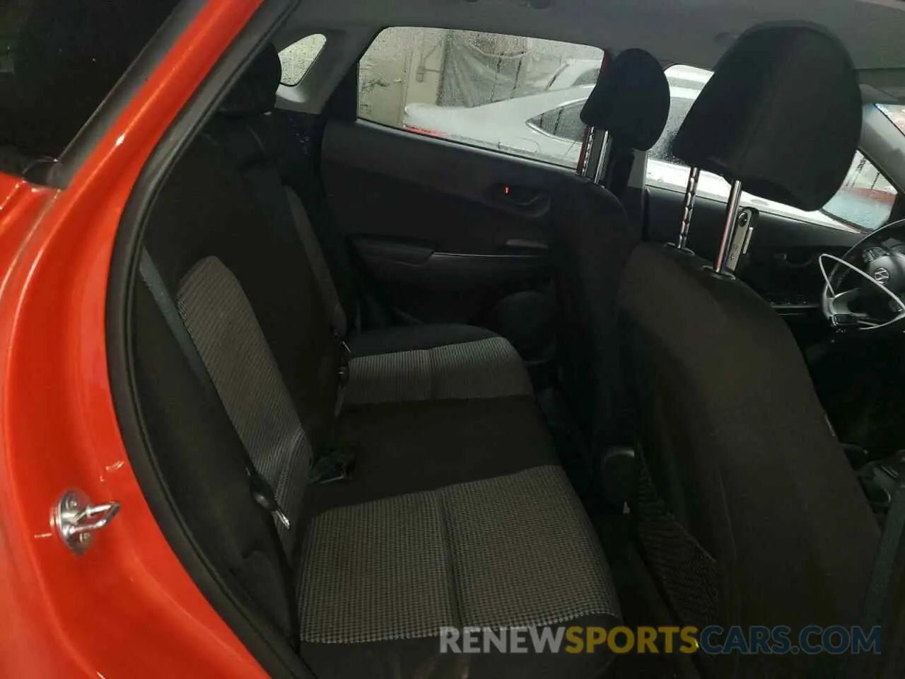 10 Photograph of a damaged car KM8K2CAA6KU207284 HYUNDAI KONA 2019