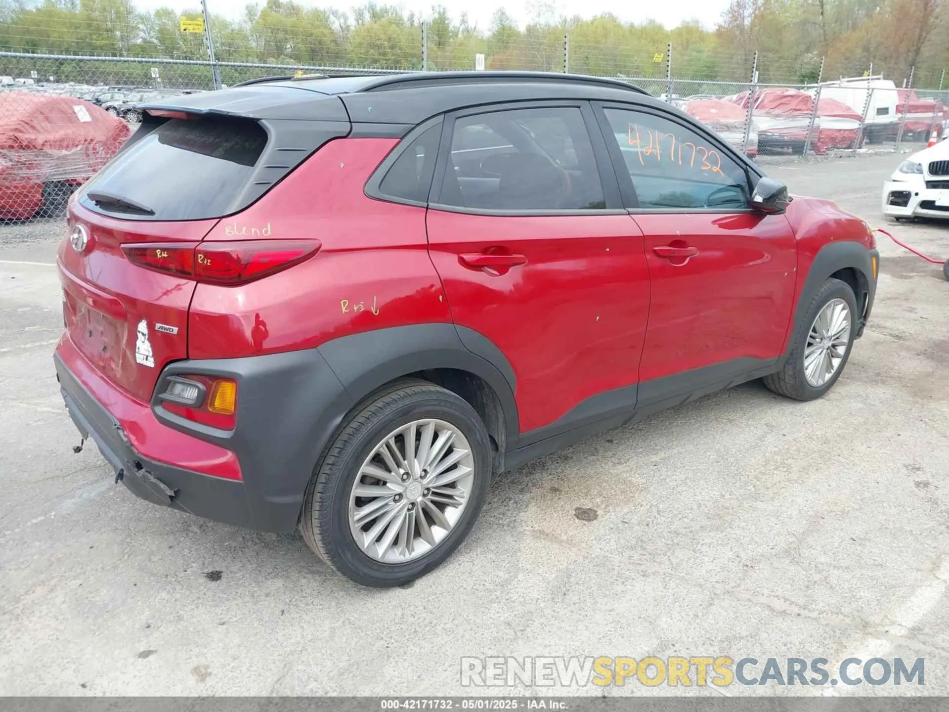 4 Photograph of a damaged car KM8K2CAA6KU347822 HYUNDAI KONA 2019