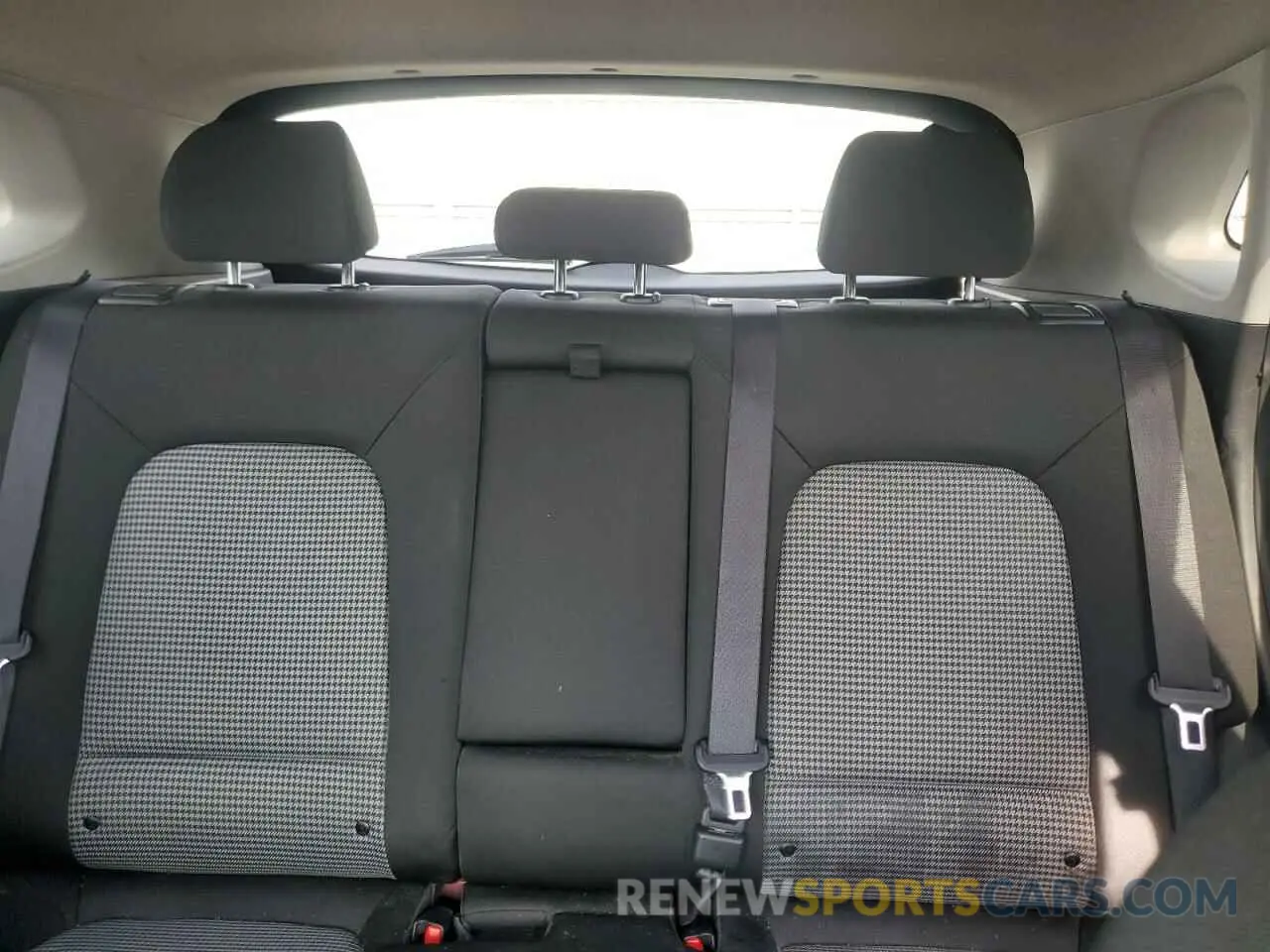 10 Photograph of a damaged car KM8K2CAA7KU334786 HYUNDAI KONA 2019