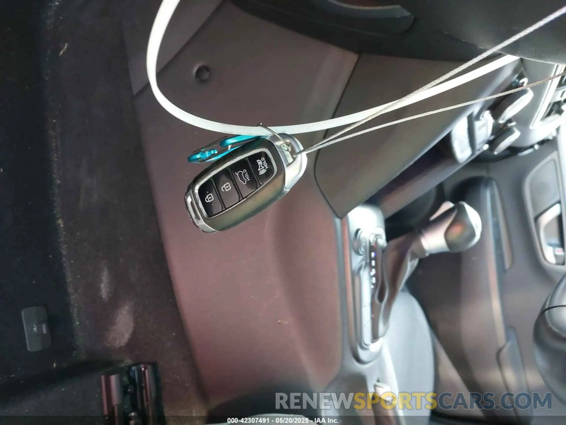 11 Photograph of a damaged car KM8K33A50KU374319 HYUNDAI KONA 2019