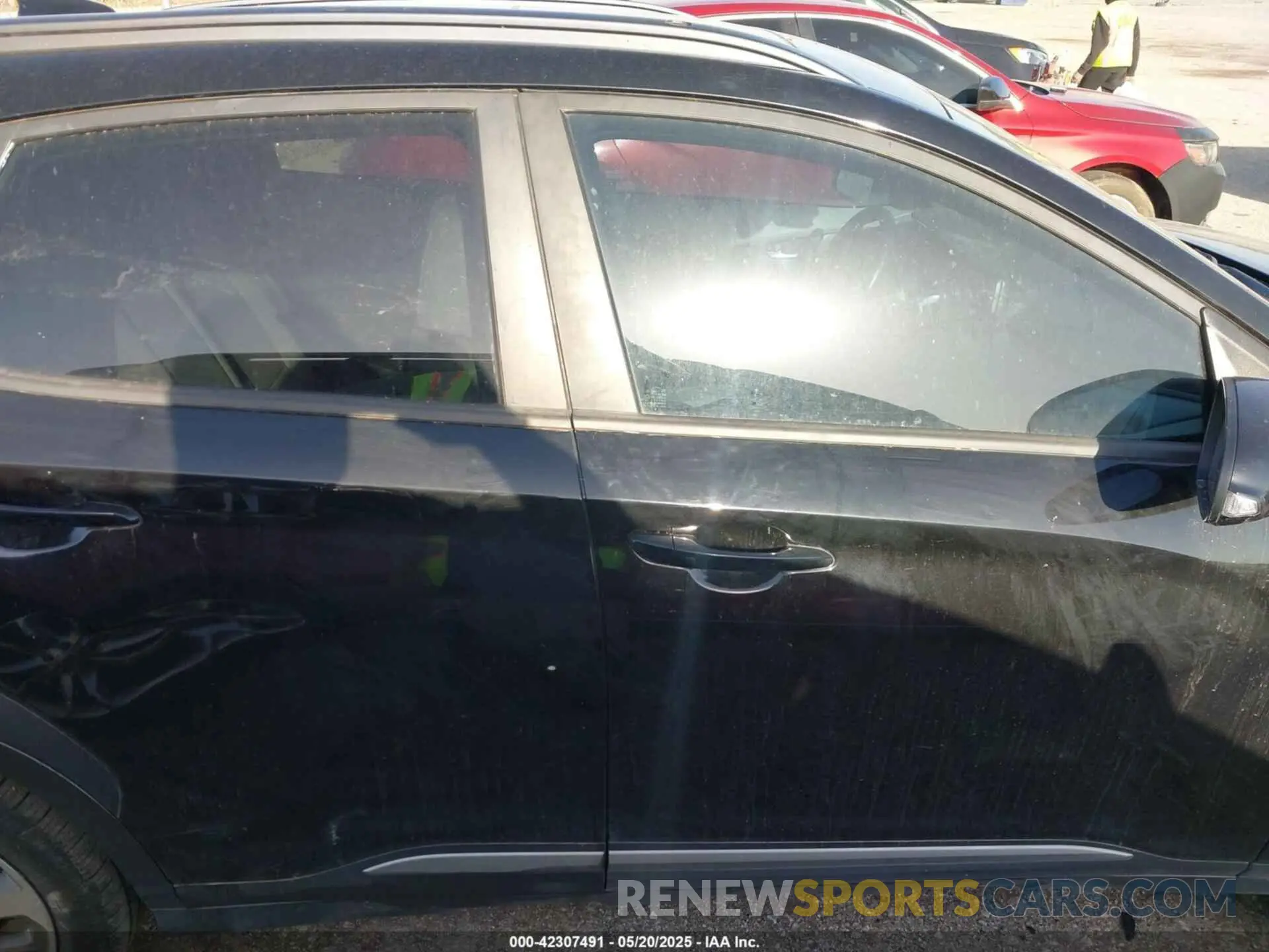 13 Photograph of a damaged car KM8K33A50KU374319 HYUNDAI KONA 2019