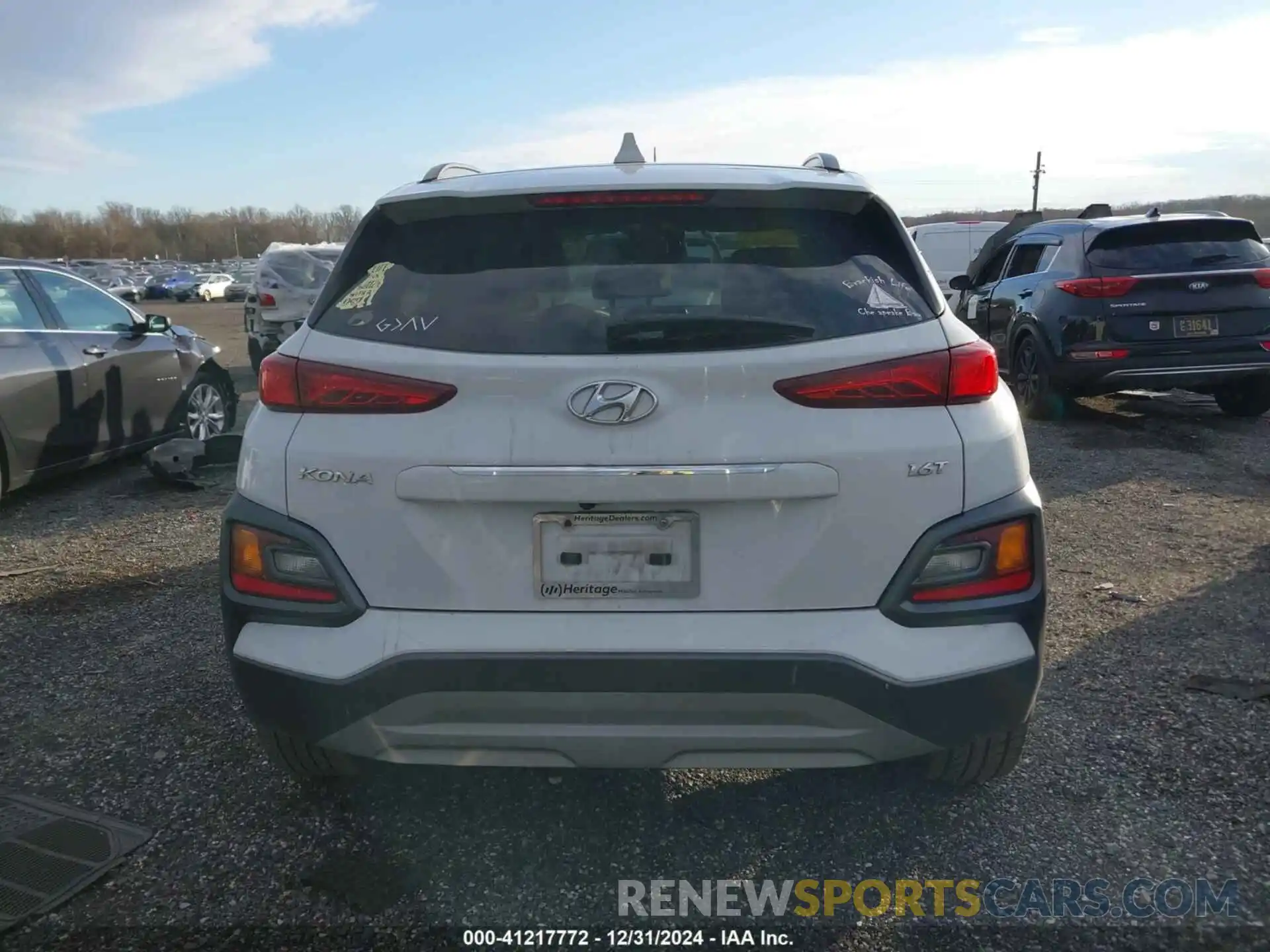 17 Photograph of a damaged car KM8K33A59KU371435 HYUNDAI KONA 2019