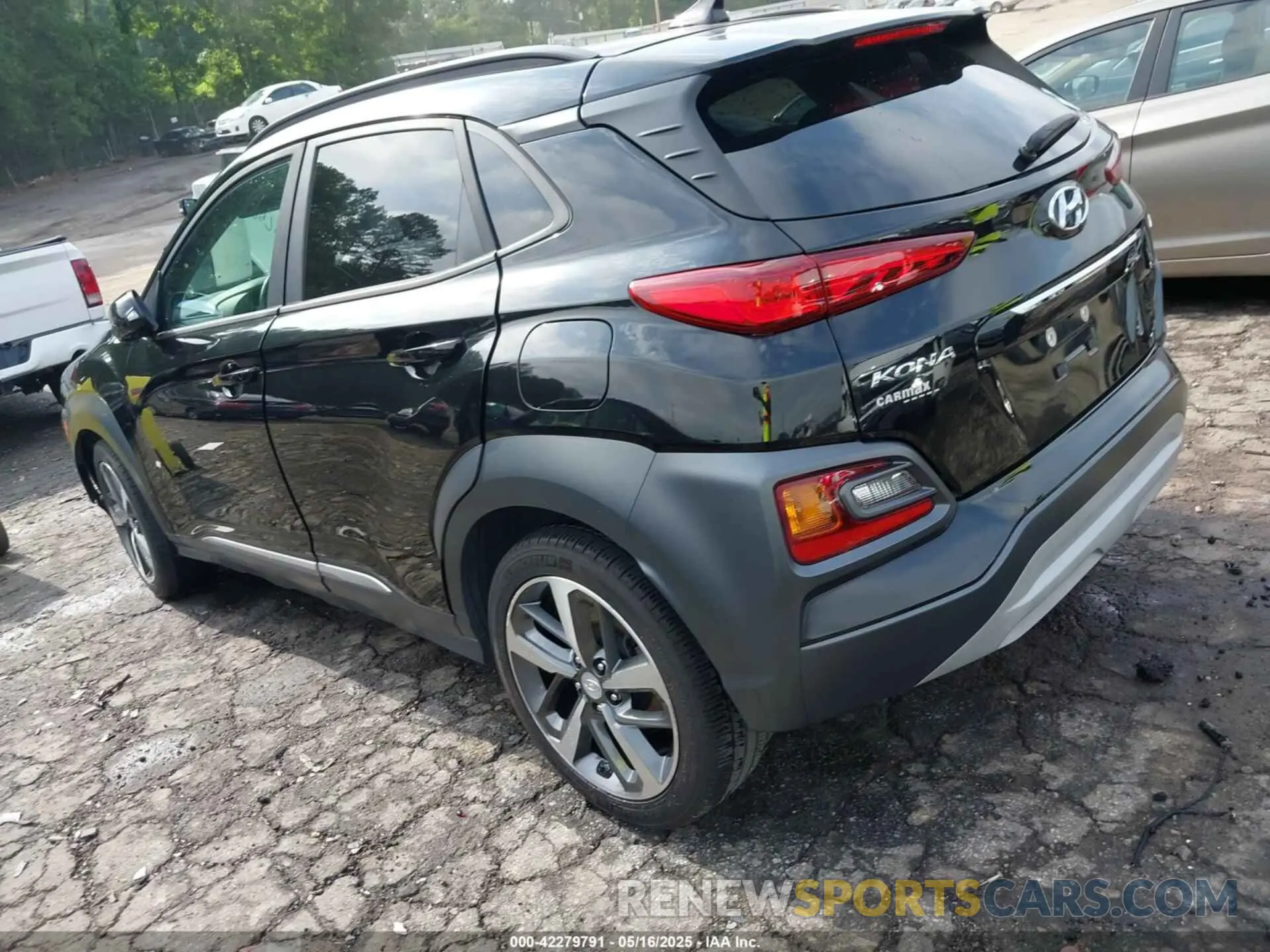 3 Photograph of a damaged car KM8K33A5XKU206512 HYUNDAI KONA 2019