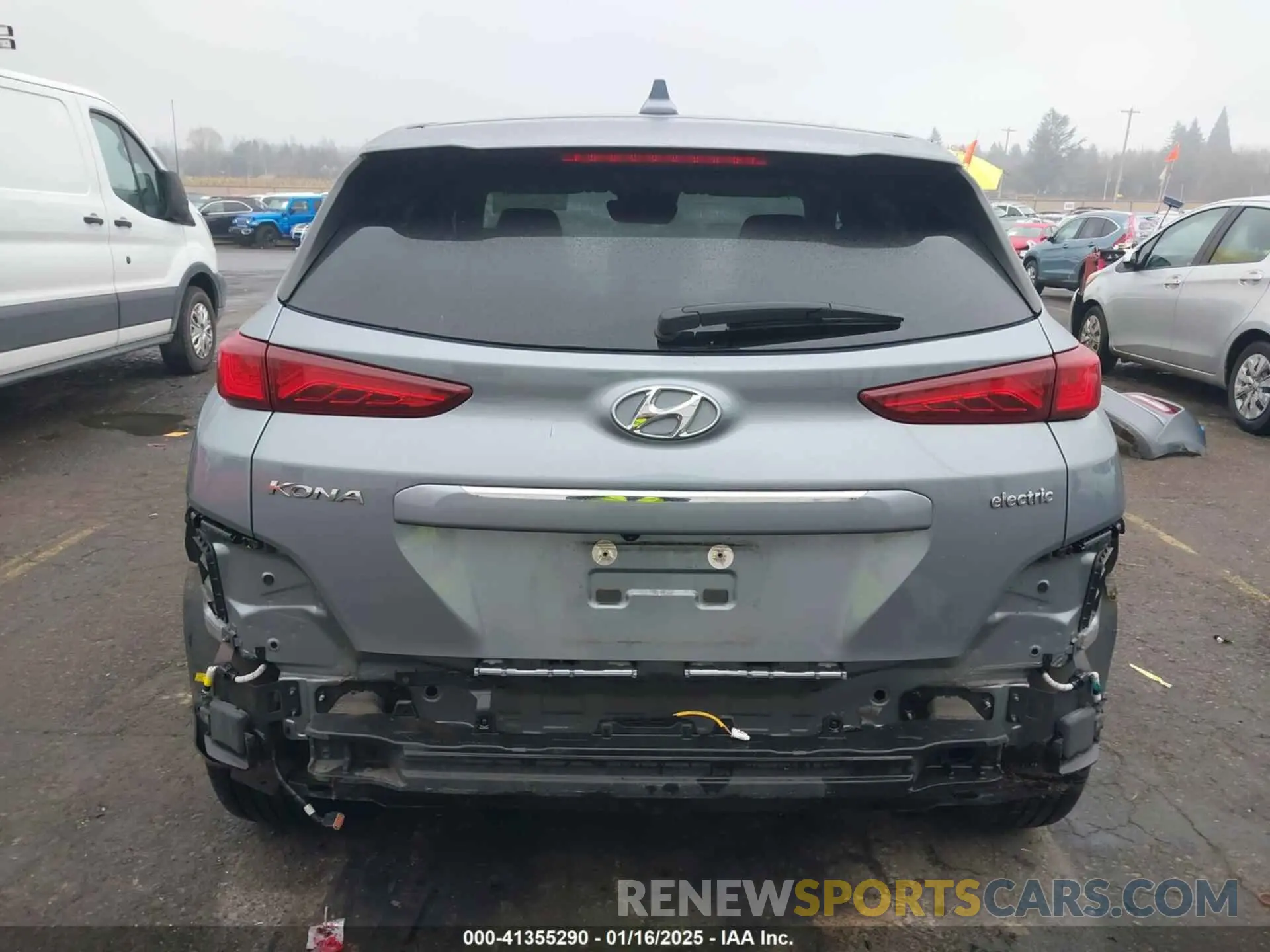 17 Photograph of a damaged car KM8K33AG1KU022271 HYUNDAI KONA 2019