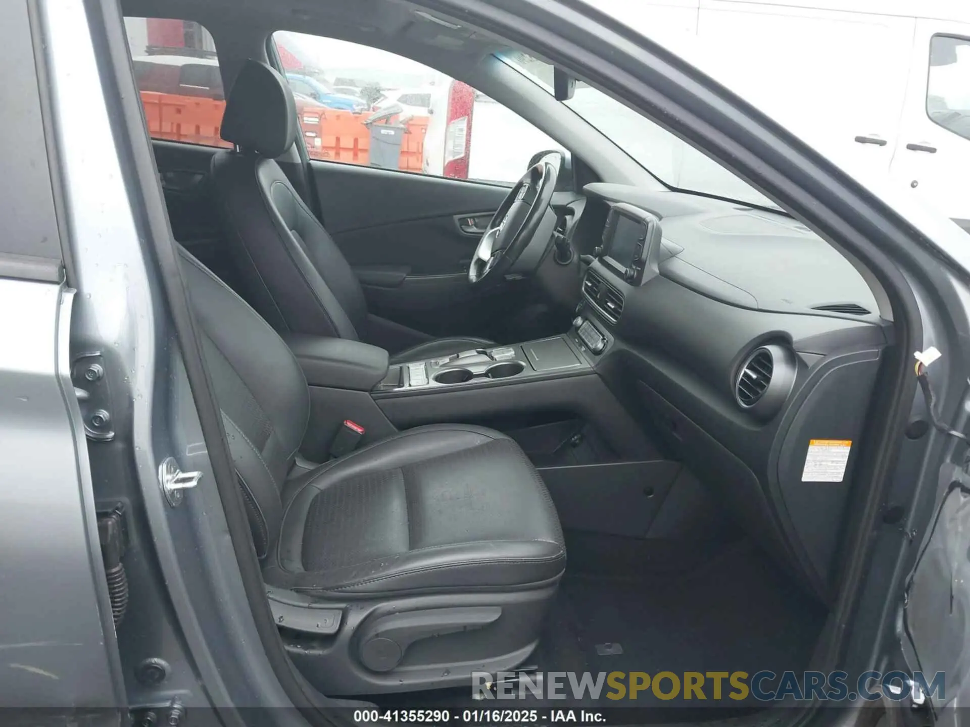 5 Photograph of a damaged car KM8K33AG1KU022271 HYUNDAI KONA 2019
