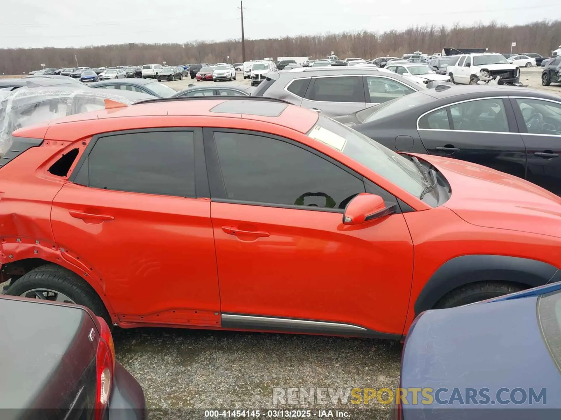 14 Photograph of a damaged car KM8K3CA53KU330542 HYUNDAI KONA 2019