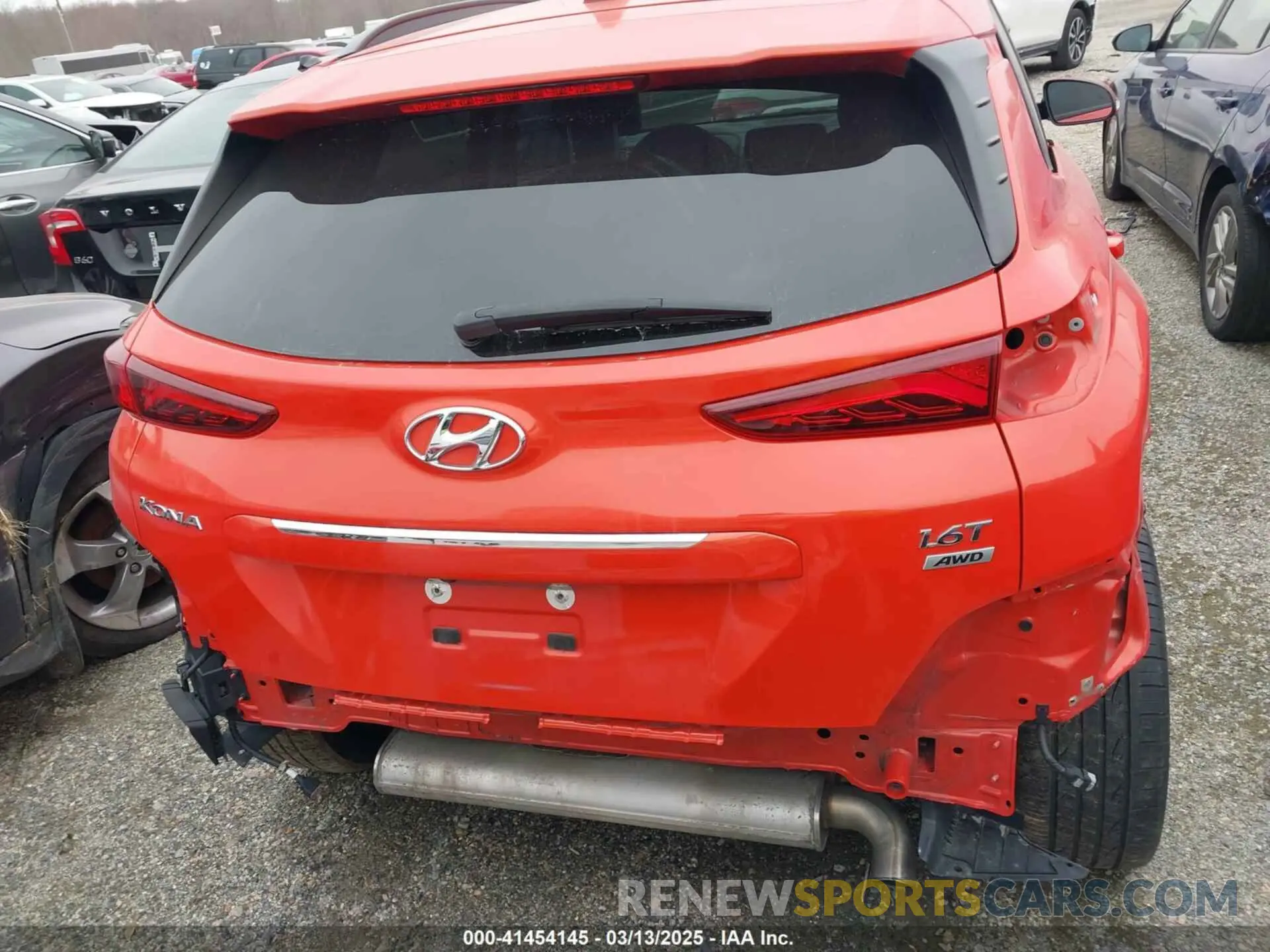 17 Photograph of a damaged car KM8K3CA53KU330542 HYUNDAI KONA 2019